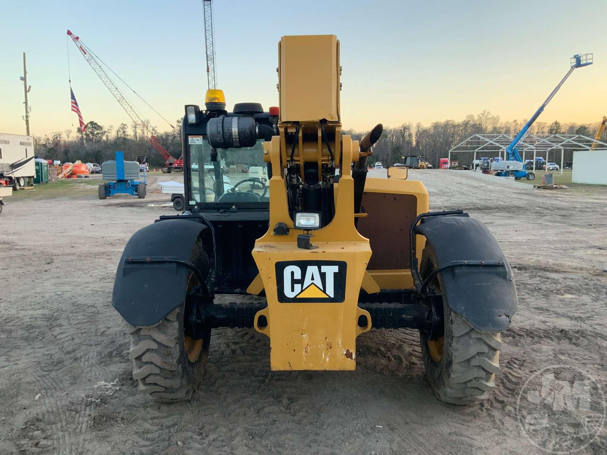 2015 CATERPILLAR TL642C TELESCOPIC FORKLIFT SN: THG01294