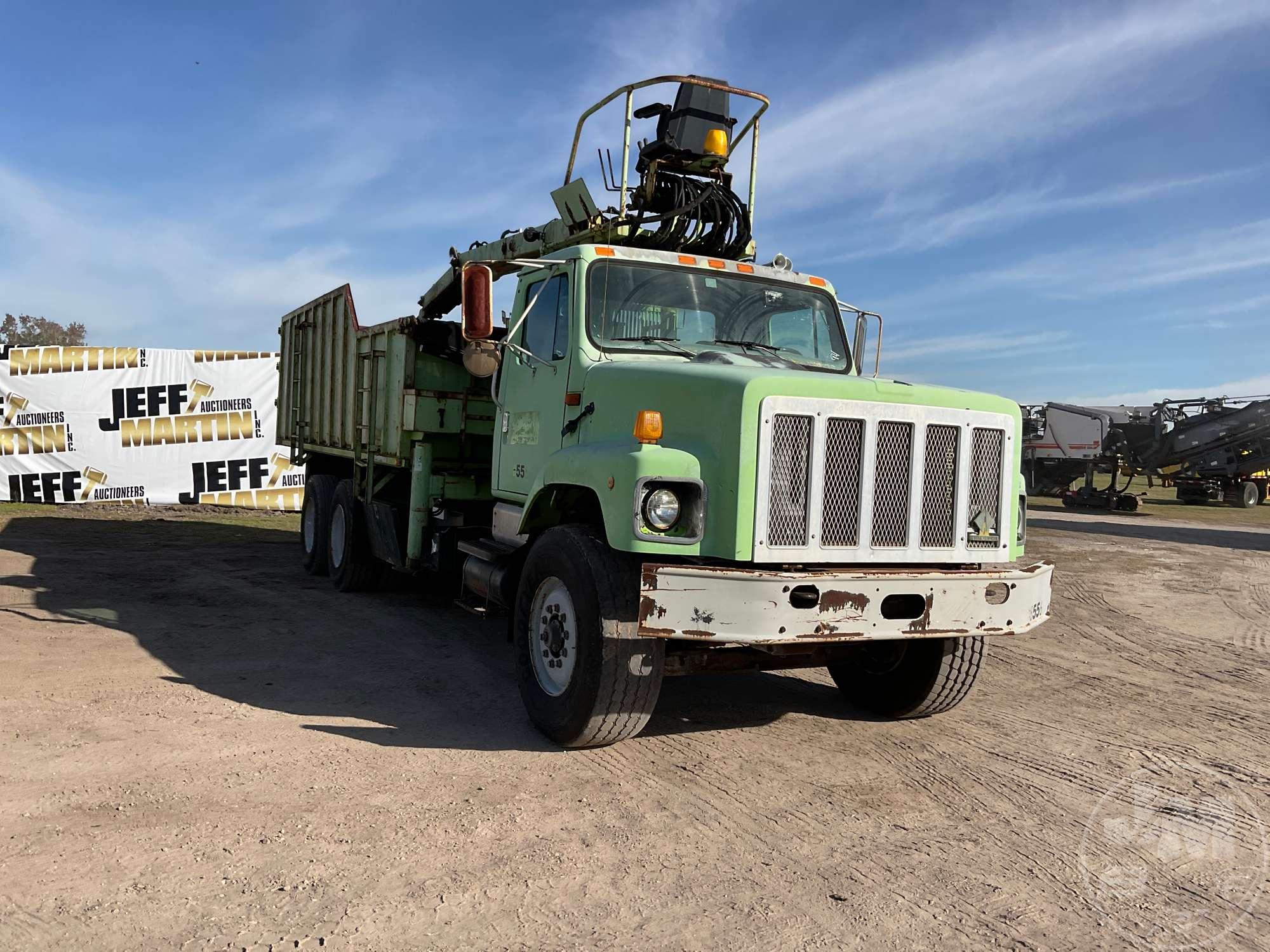 1994 INTERNATIONAL 2674 TANDEM AXLE DEBRIS SELF LOADER VIN: 1HTGLAHT9RH614041