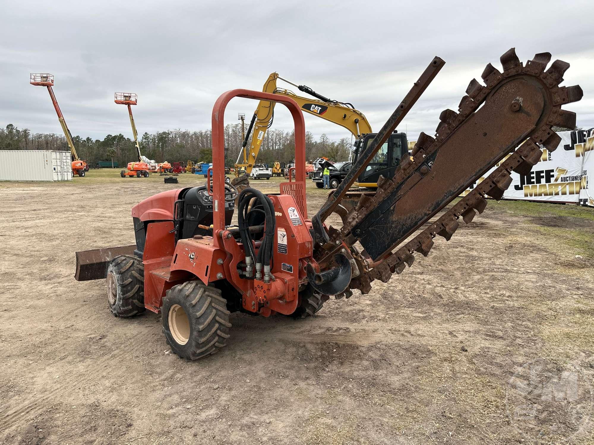 2005 DITCH WITCH RT40 TRENCHER SN: 320346