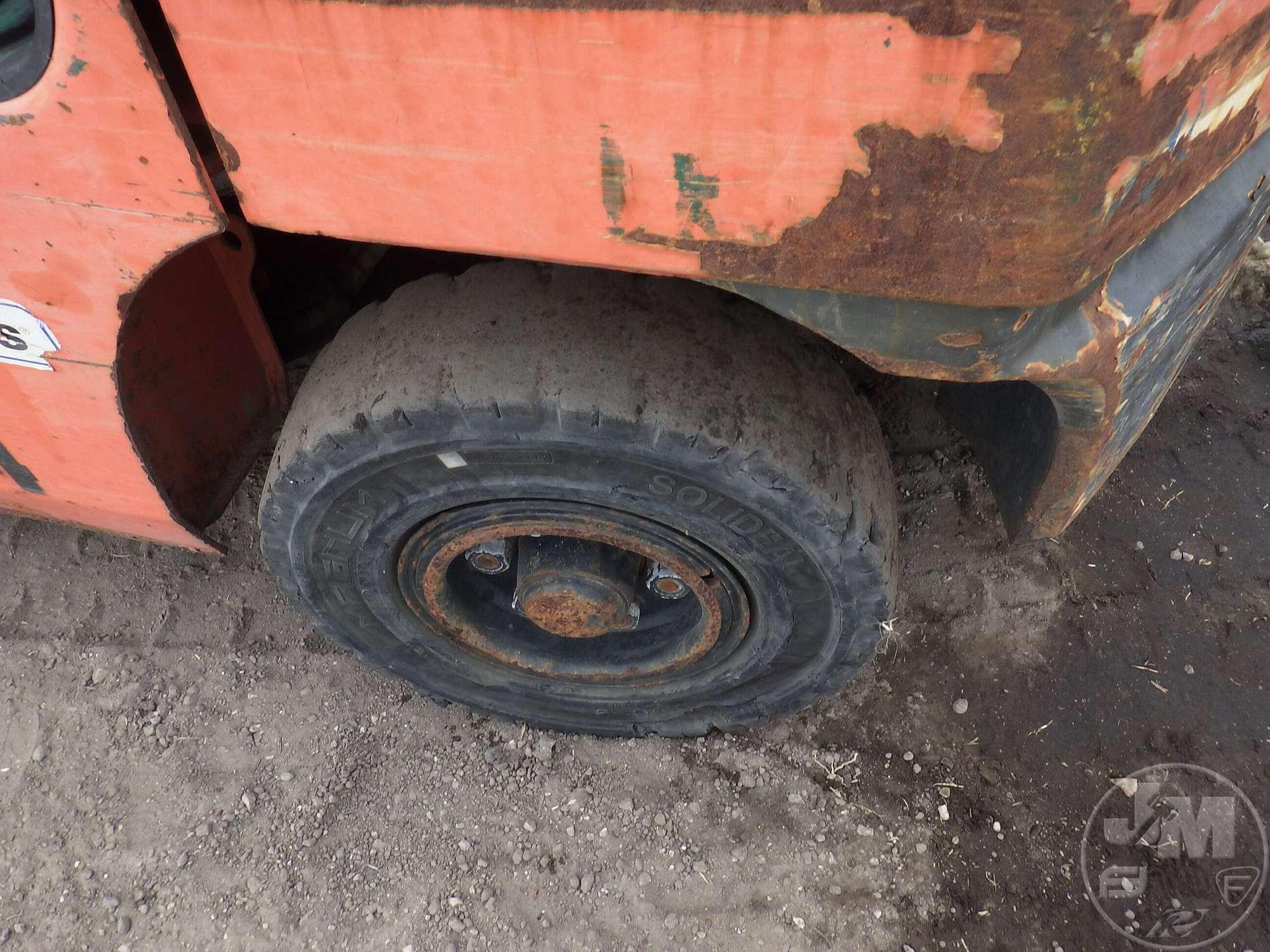 TOYOTA 8FDU25 CUSHION TIRE FORKLIFT SN: 8FDU25-60012