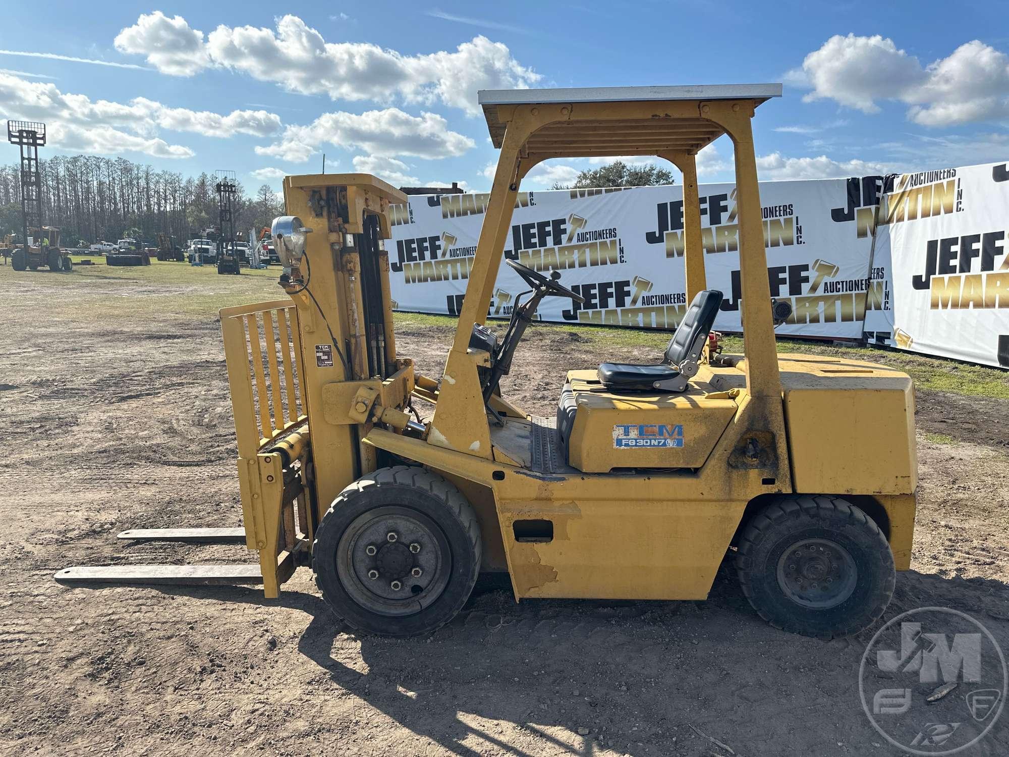 TCM FG30N7 PNEUMATIC TIRE FORKLIFT SN: 44430271