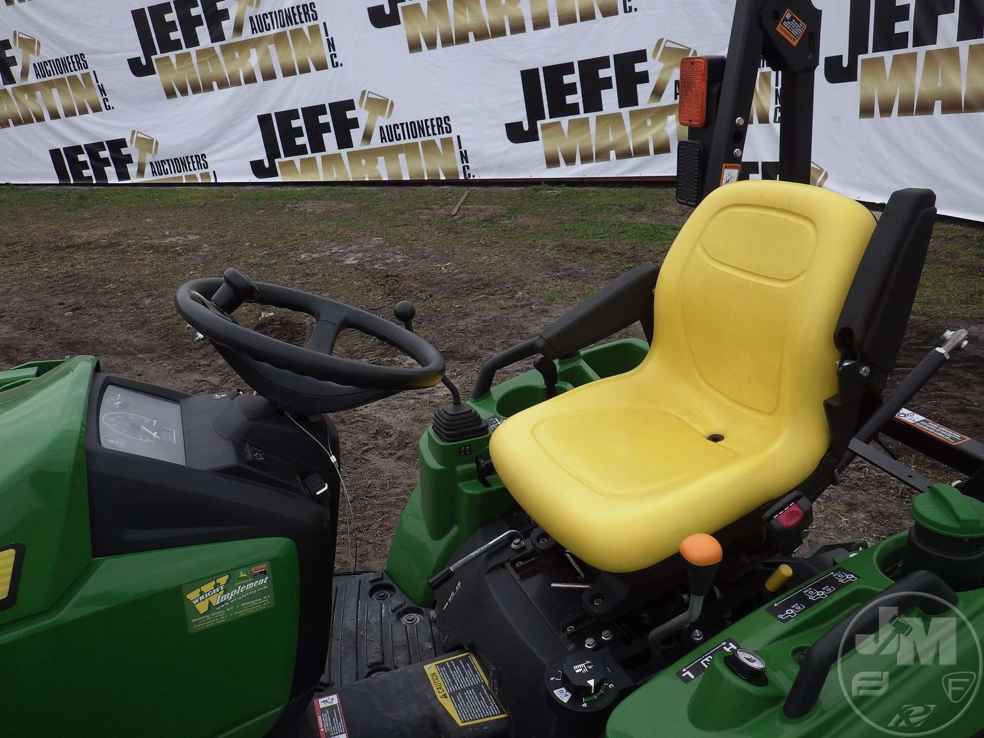 JOHN DEERE 1023E 4X4 TRACTOR W/ LOADER SN: 1LV023EAHU114849