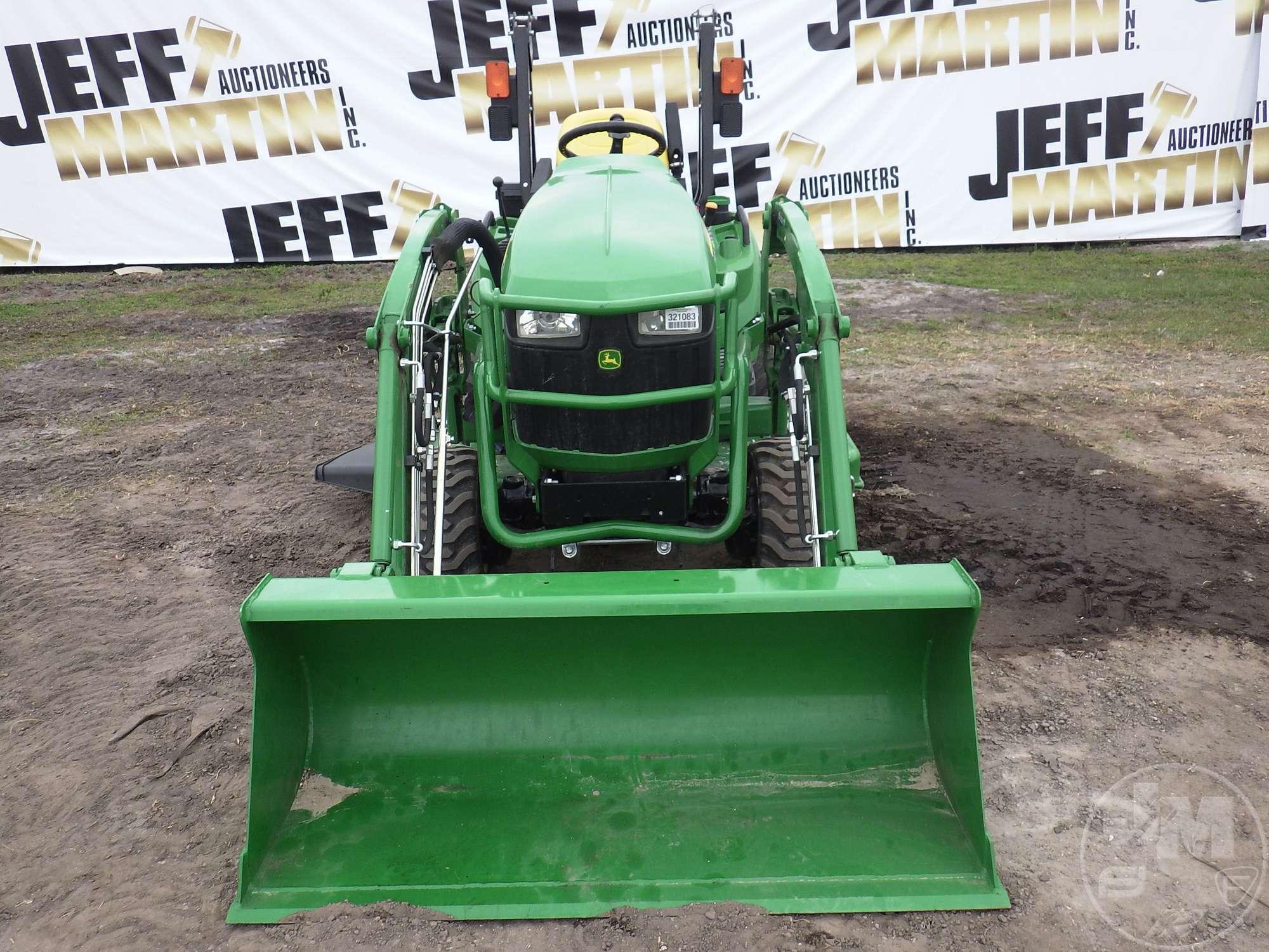 JOHN DEERE 1023E 4X4 TRACTOR W/ LOADER SN: 1LV023EAHU114849