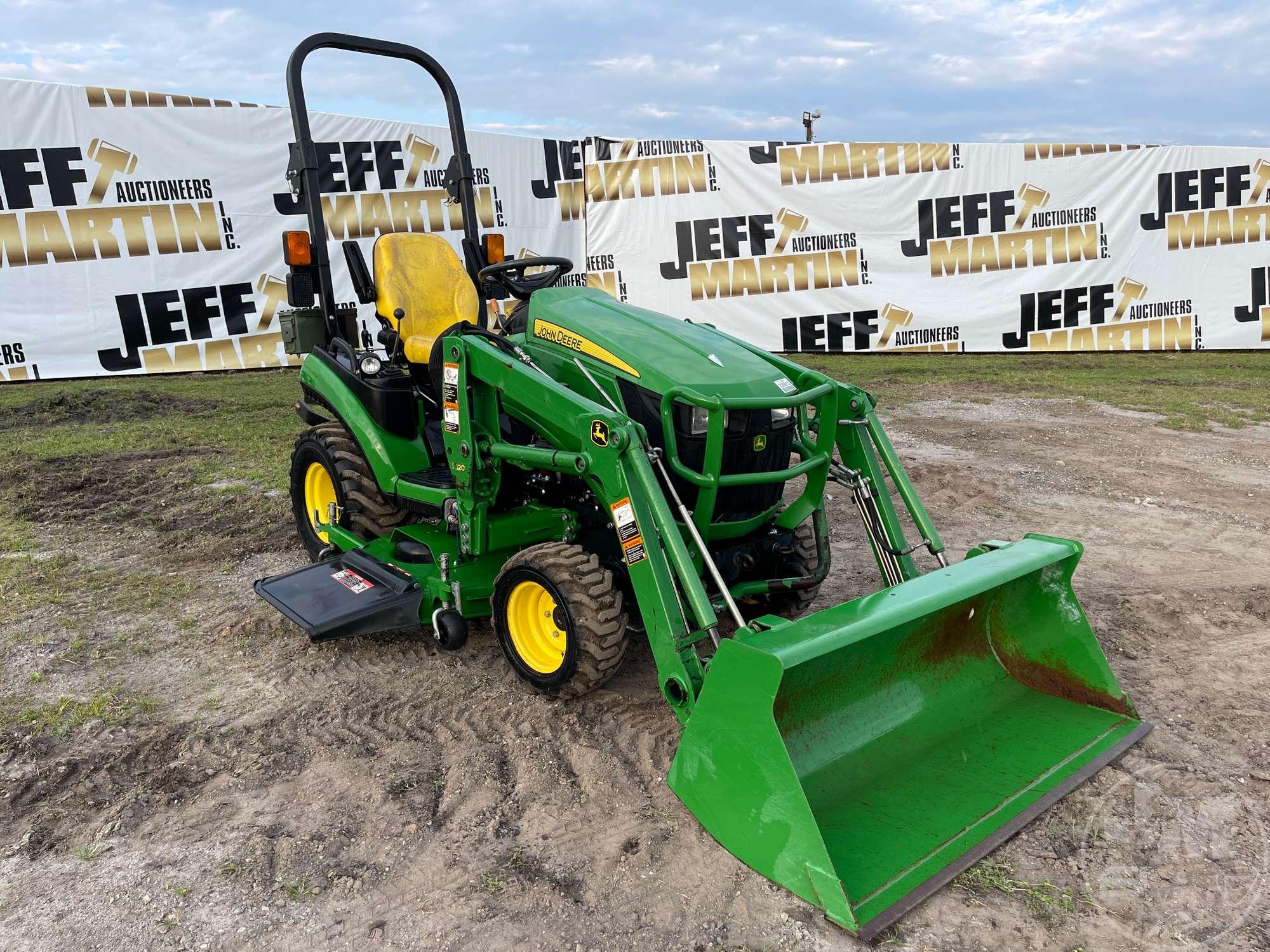 2017 JOHN DEERE 1025R 4X4 TRACTOR W/ LOADER SN: 1LV1025RTHH133741