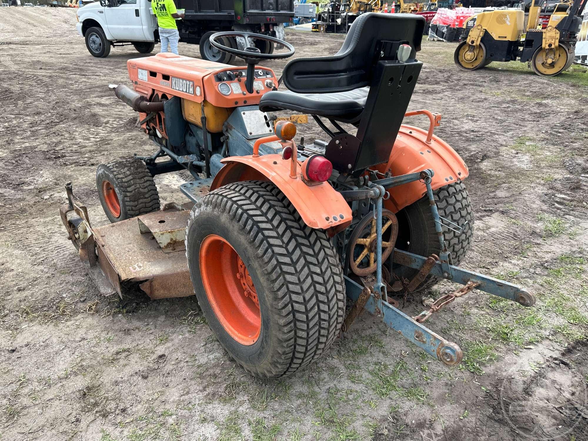 KUBOTA B7100HST E TRACTOR SN: B7100HE12242