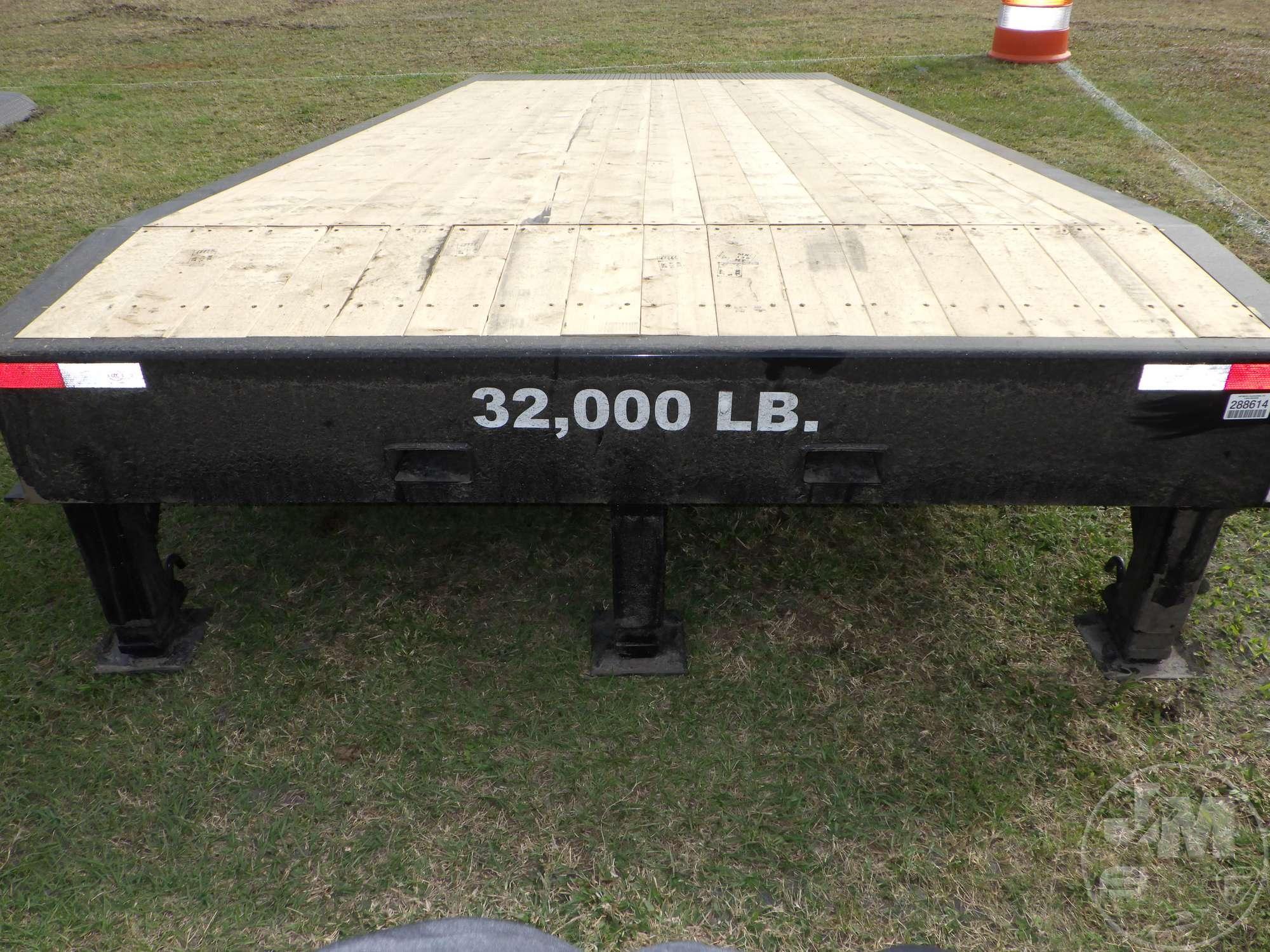 INDUSTRIAS AMERICA R-820 LOADING DOCK, 8’......X20’......, WOOD DECKING, 32,000LB CAPACITY