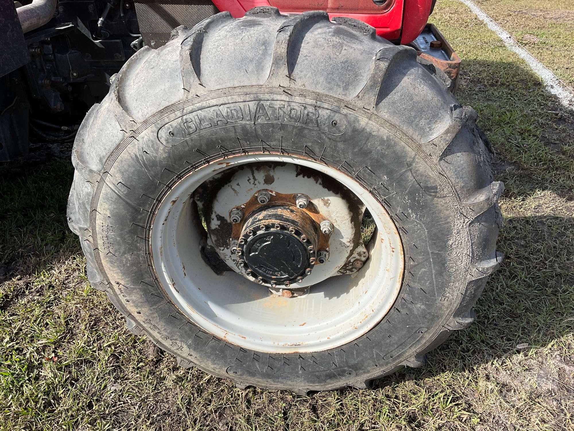 MASSEY FERGUSON 5460 SN: N194052 4X4 TRACTOR