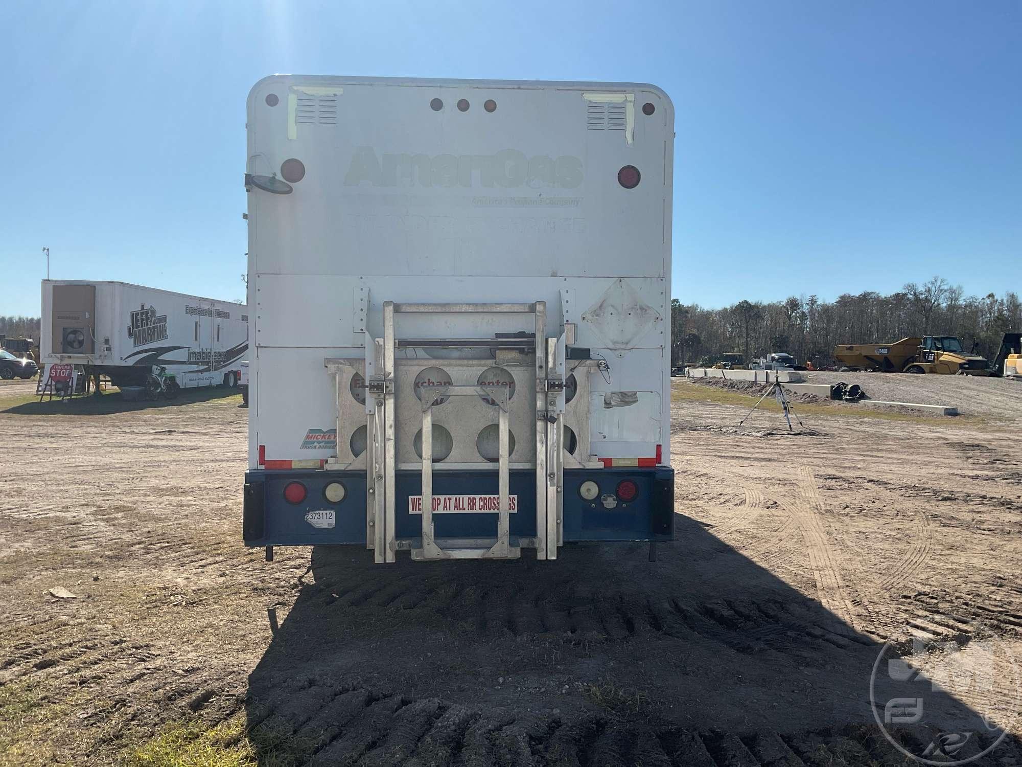 2009 INTERNATIONAL MA035 VIN: 1HTMKAAN69H070180 SINGLE  PROPANE TRANSPORT TRUCK