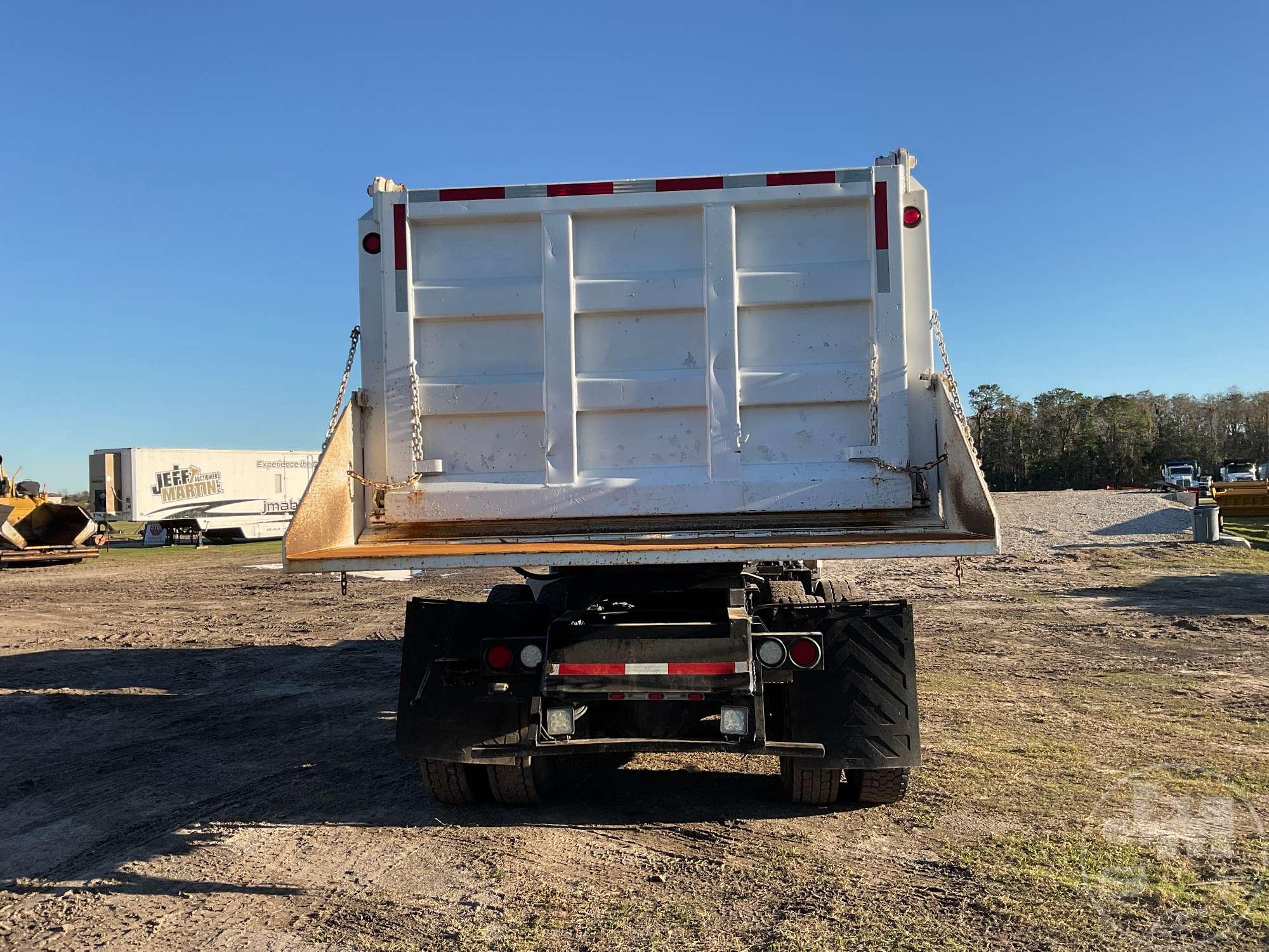 2013 FREIGHTLINER 108SD TANDEM AXLE DUMP TRUCK VIN: 1FVHG5BS4DHFG2813