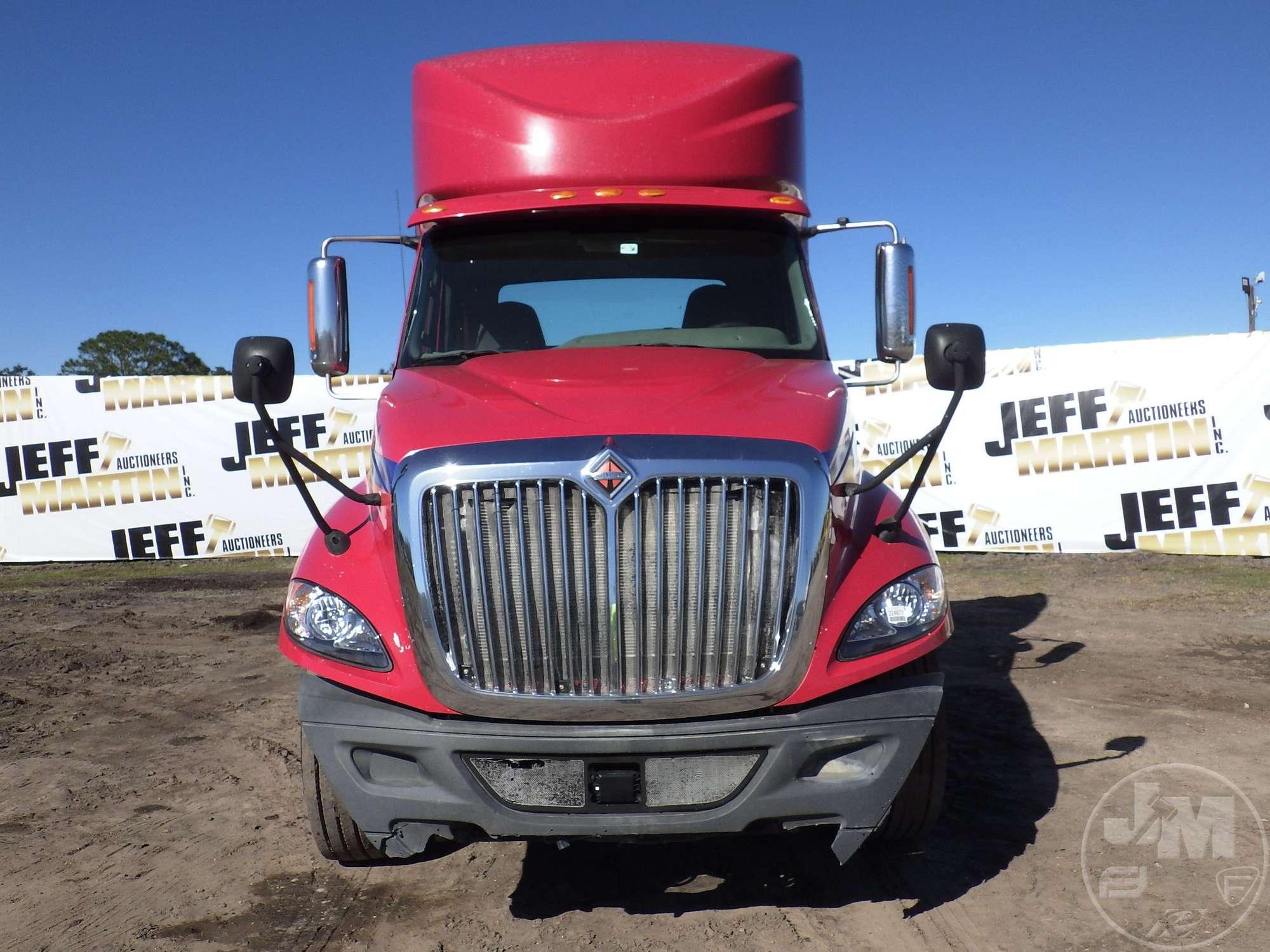 2014 INTERNATIONAL LF687 TANDEM AXLE DAY CAB TRUCK TRACTOR VIN: 3HSDJSNR0EN791203