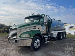 2006 MACK CXN VIN: 1M1AK06Y96N009450 TRI/A  VACUUM TRUCK