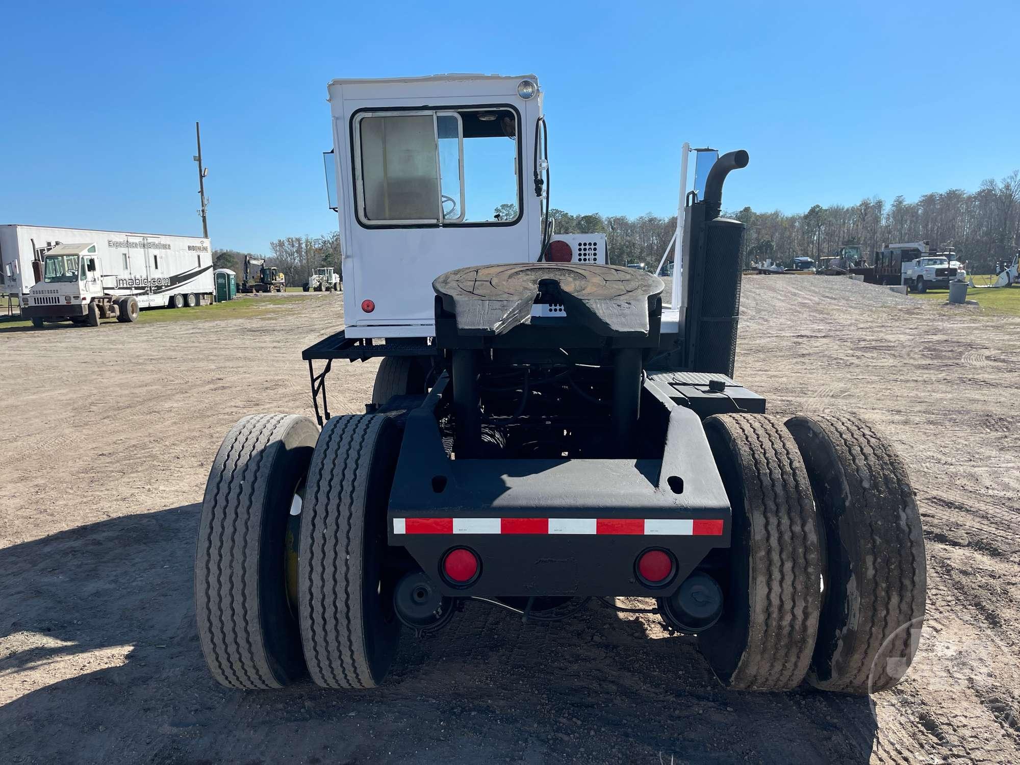 1981 OTTAWA 30 SINGLE AXLE TOTER TRUCK VIN: 53732