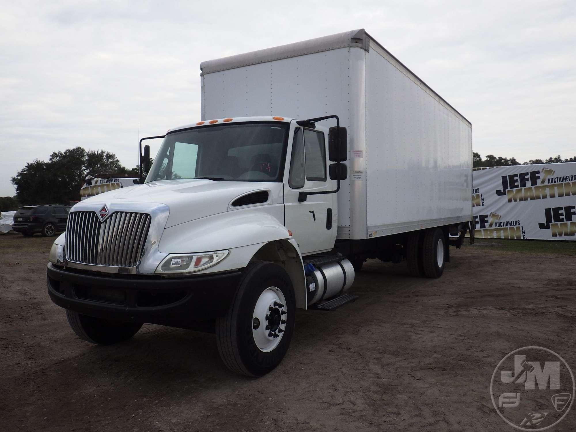 2017 INTERNATIONAL 4300 SBA 4X2 VAN TRUCK SINGLE AXLE VIN: 1HTMMMML1HH430377