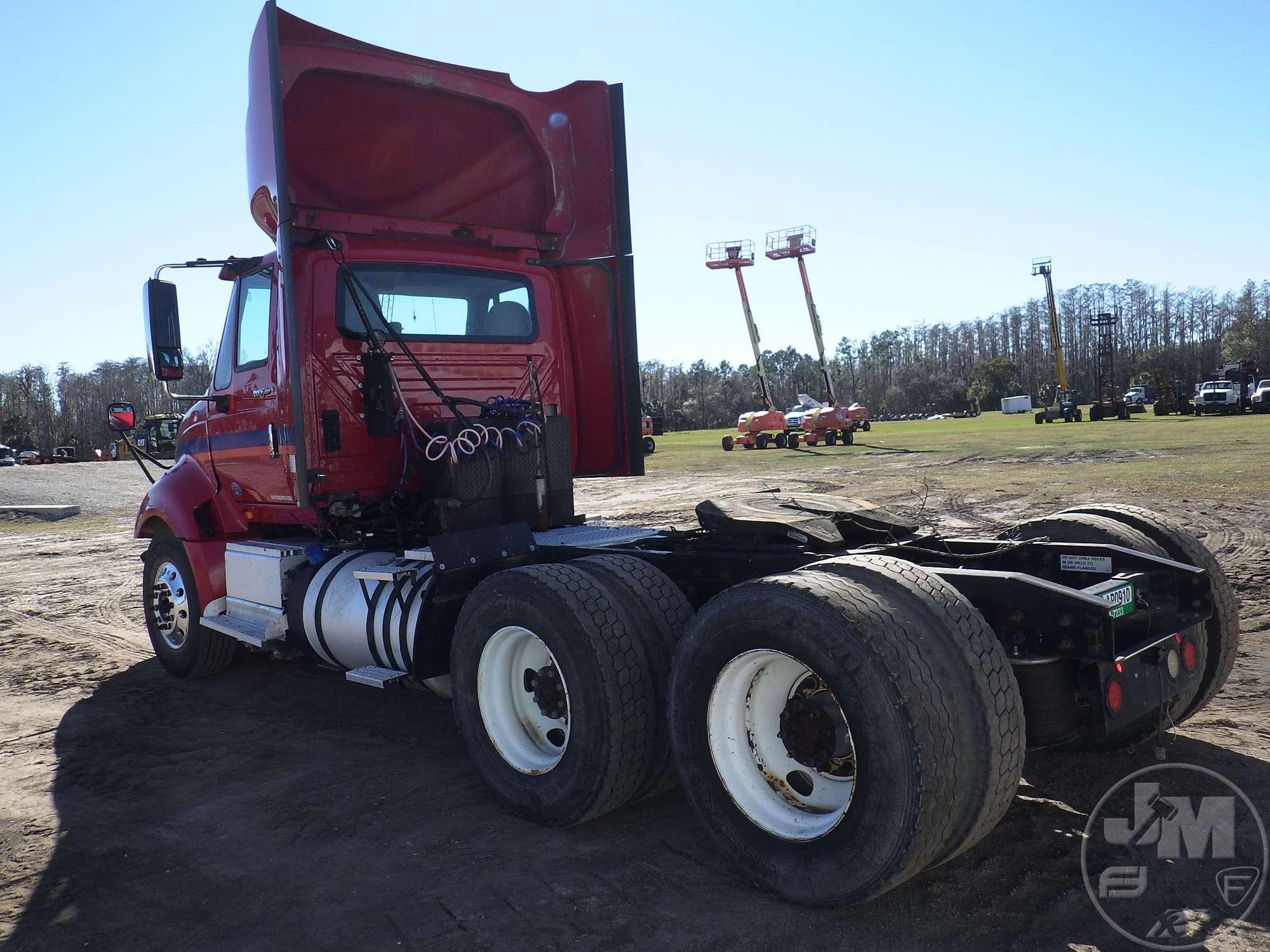 2014 INTERNATIONAL LF687 TANDEM AXLE DAY CAB TRUCK TRACTOR VIN: 3HSDJSNR0EN791203