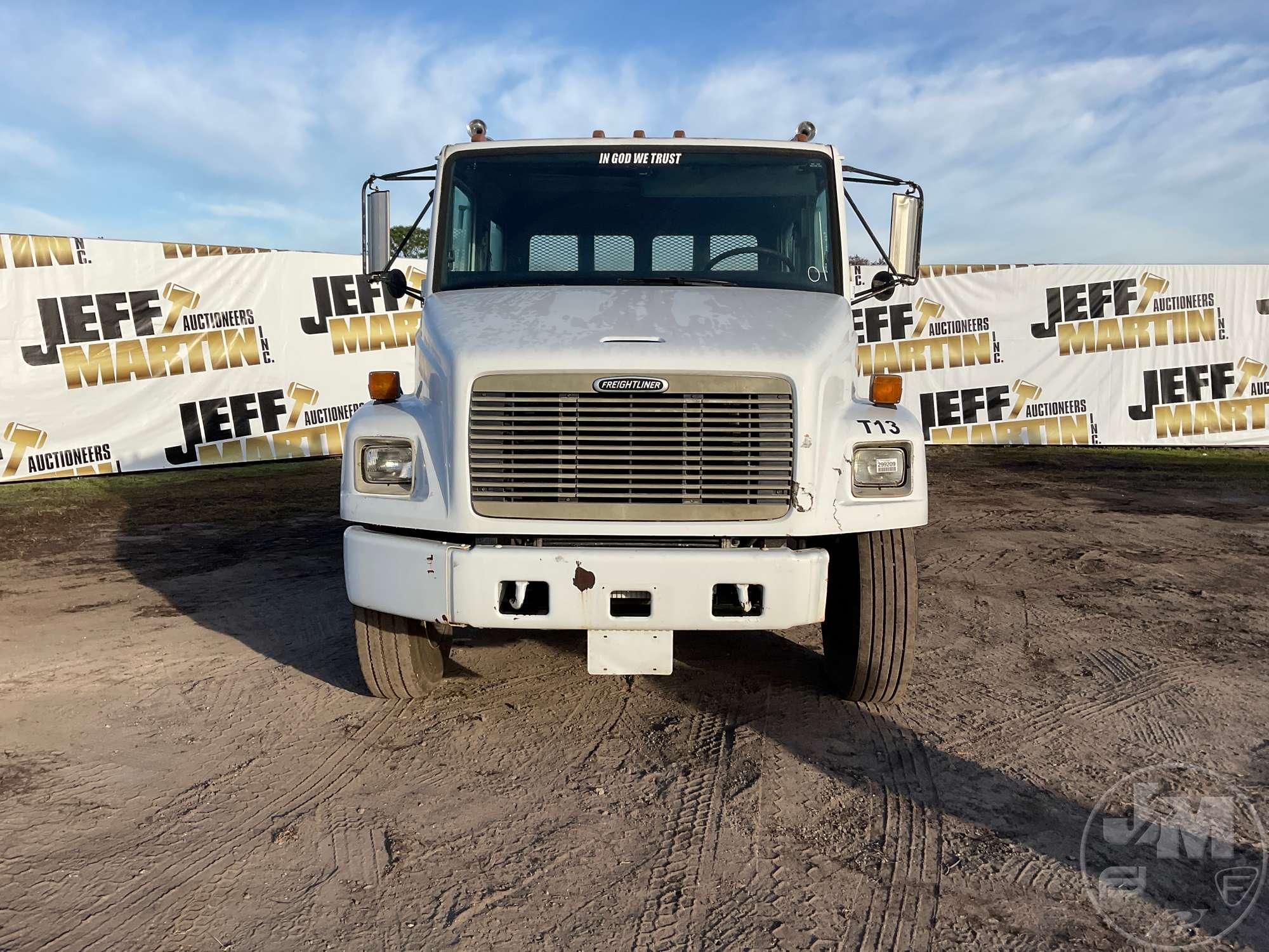 2001 FREIGHTLINER FL70 SINGLE AXLE CREW CAB FLATBED TRUCK VIN: 1FVABUAK61HH96964