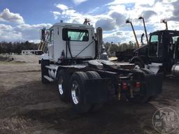 1999 MACK CL TANDEM AXLE DAY CAB TRUCK TRACTOR VIN: 1M2AD28Y2XW001460