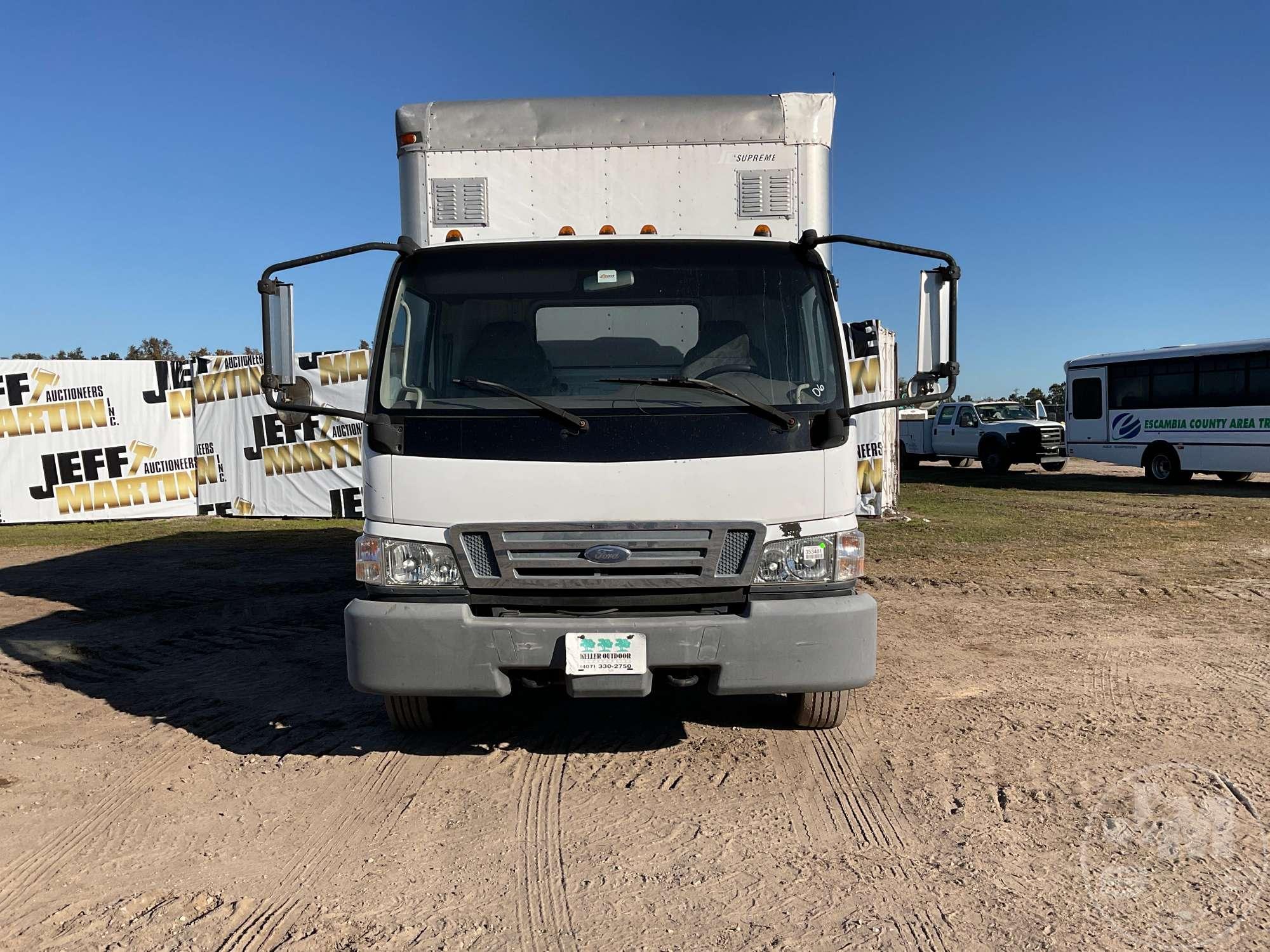 2006 FORD LOW CAB FORWARD VAN TRUCK SINGLE AXLE VIN: 3FRLL45ZX6V313837