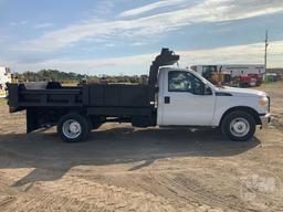 2013 FORD F-350 XL SUPER DUTY SINGLE AXLE DUMP TRUCK VIN: 1FDRF3GT8DEB70084