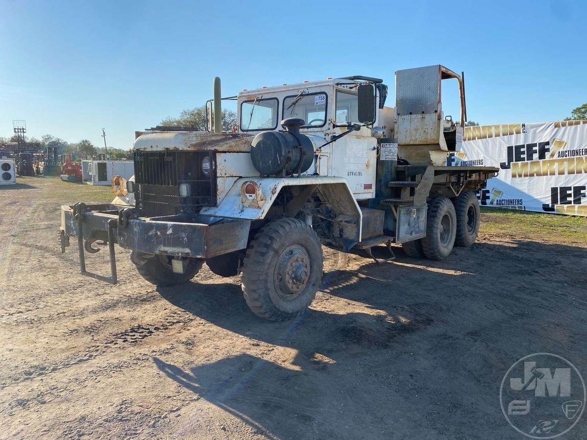 1972 AM GENERAL 5 TON TANDEM AXLE WRECKER VIN: 05633571C12710856