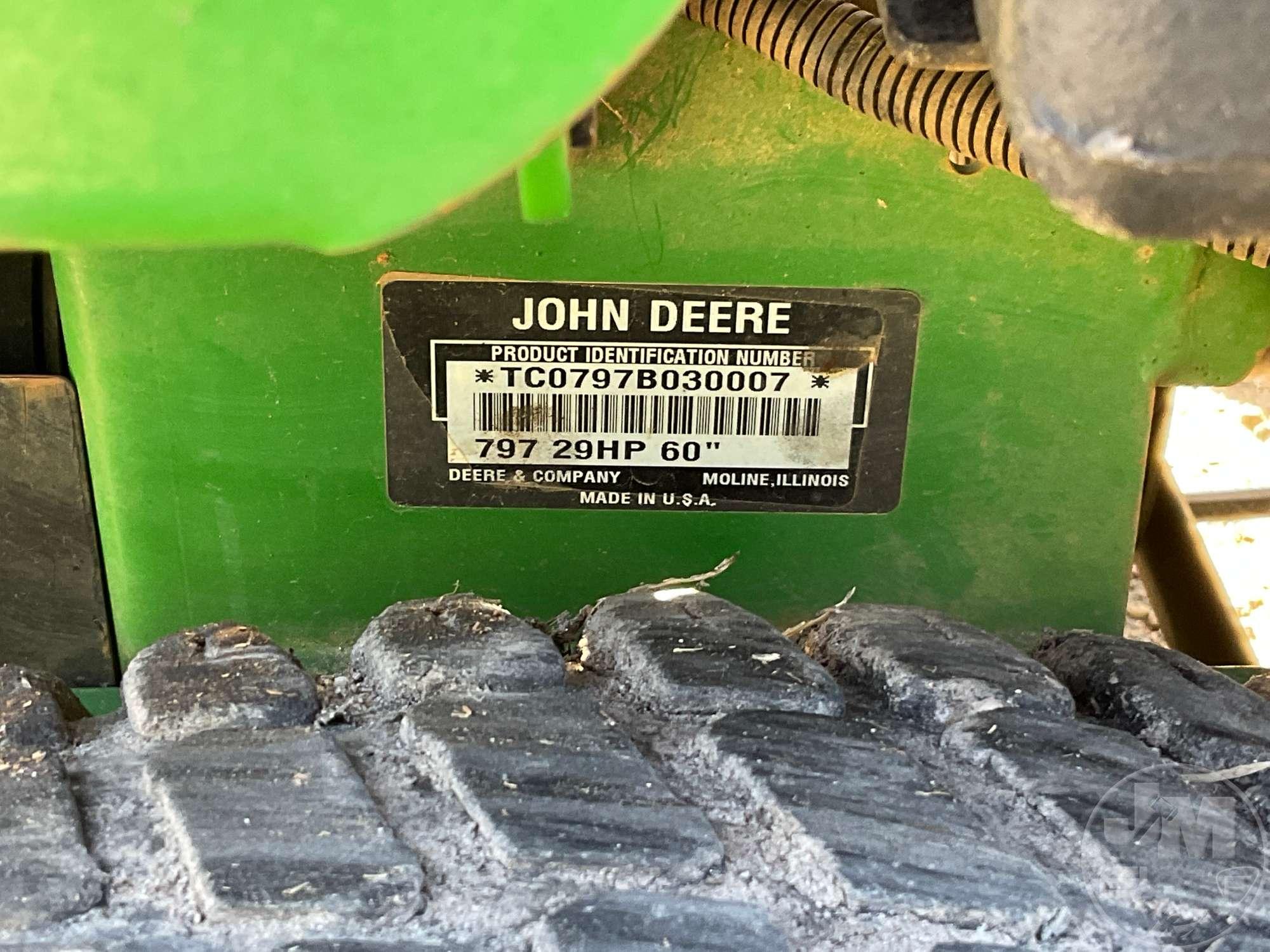 JOHN DEERE 797 SN: TC0797B030007 ZERO TURN