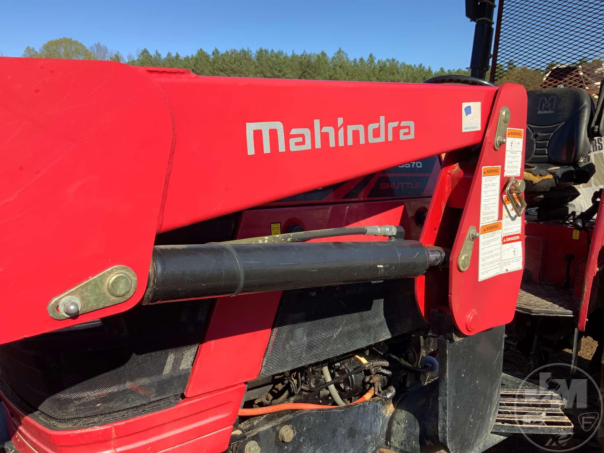 2018 MAHINDRA 5570 4X4 TRACTOR W/ LOADER SN: P70F72551