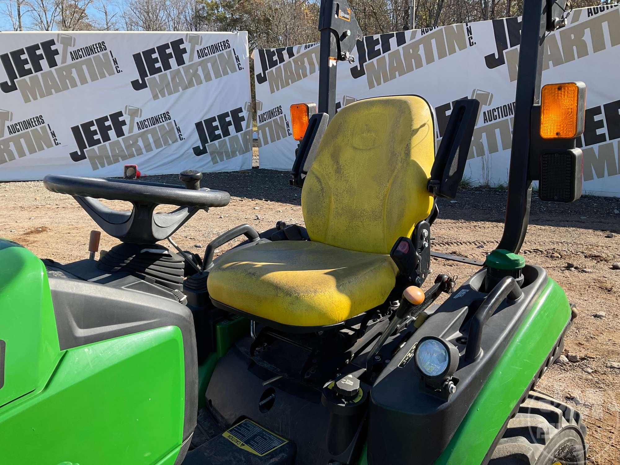 2017 JOHN DEERE 1025R 4X4 TRACTOR W/ LOADER SN: 1LV1025RTHH133741