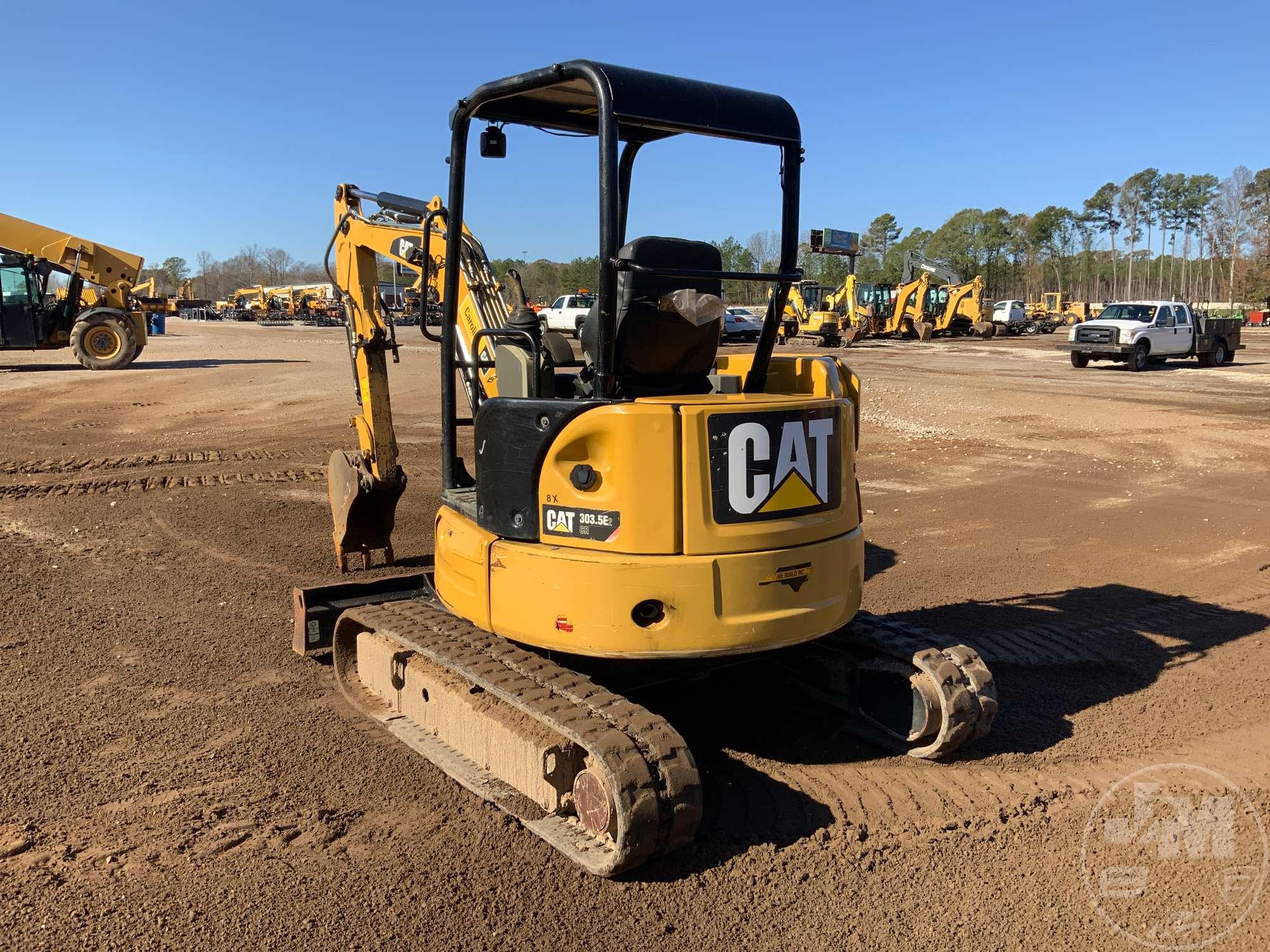 2017 CATERPILLAR 303.5E2 MINI EXCAVATOR SN: JWY02753