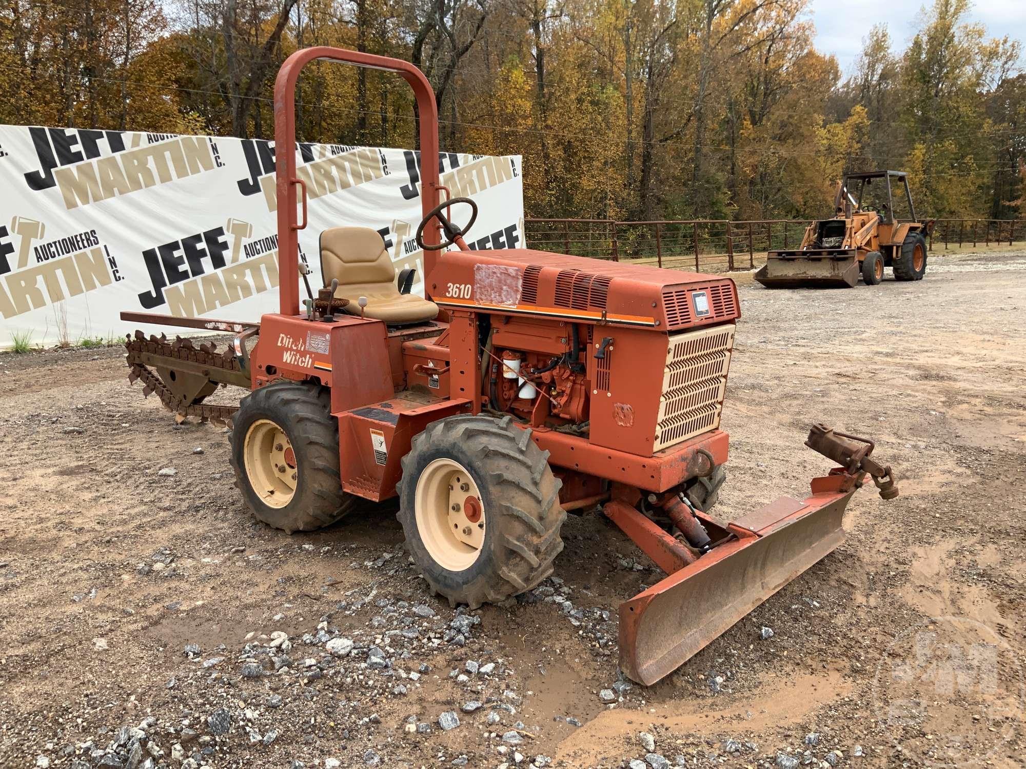 2004 DITCH WITCH 3610DD TRENCHER SN: 3Y0273