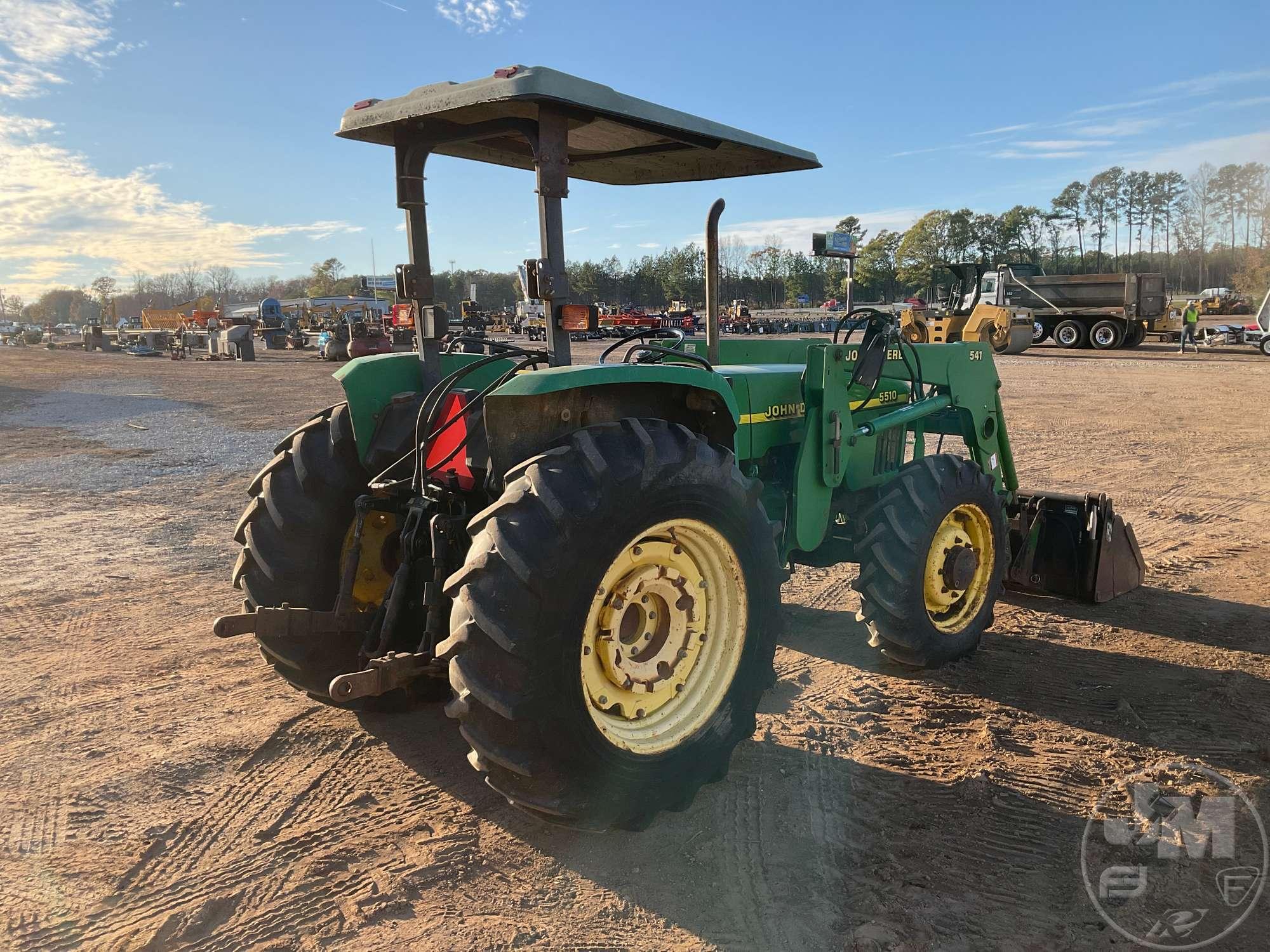 1998 JOHN DEERE 5510 4X4 TRACTOR W/ LOADER SN: LV5510S150863