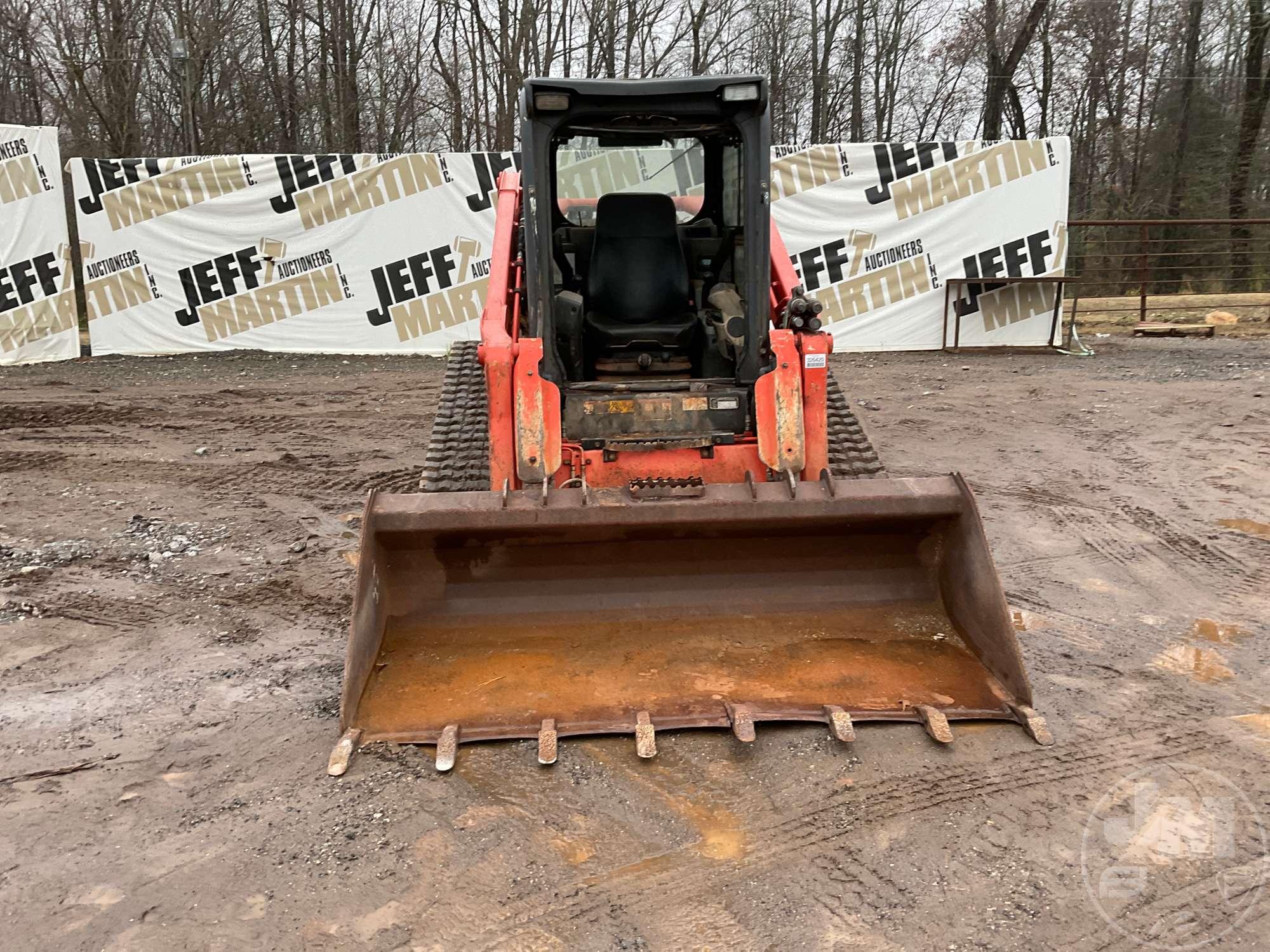 KUBOTA MODEL SVL95-2S MULTI TERRAIN LOADER SN: 31096 CAB