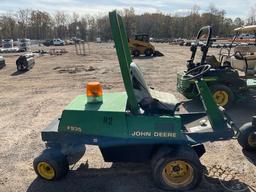 JOHN DEERE F935 SN: M0F935X186156 RIDING MOWER