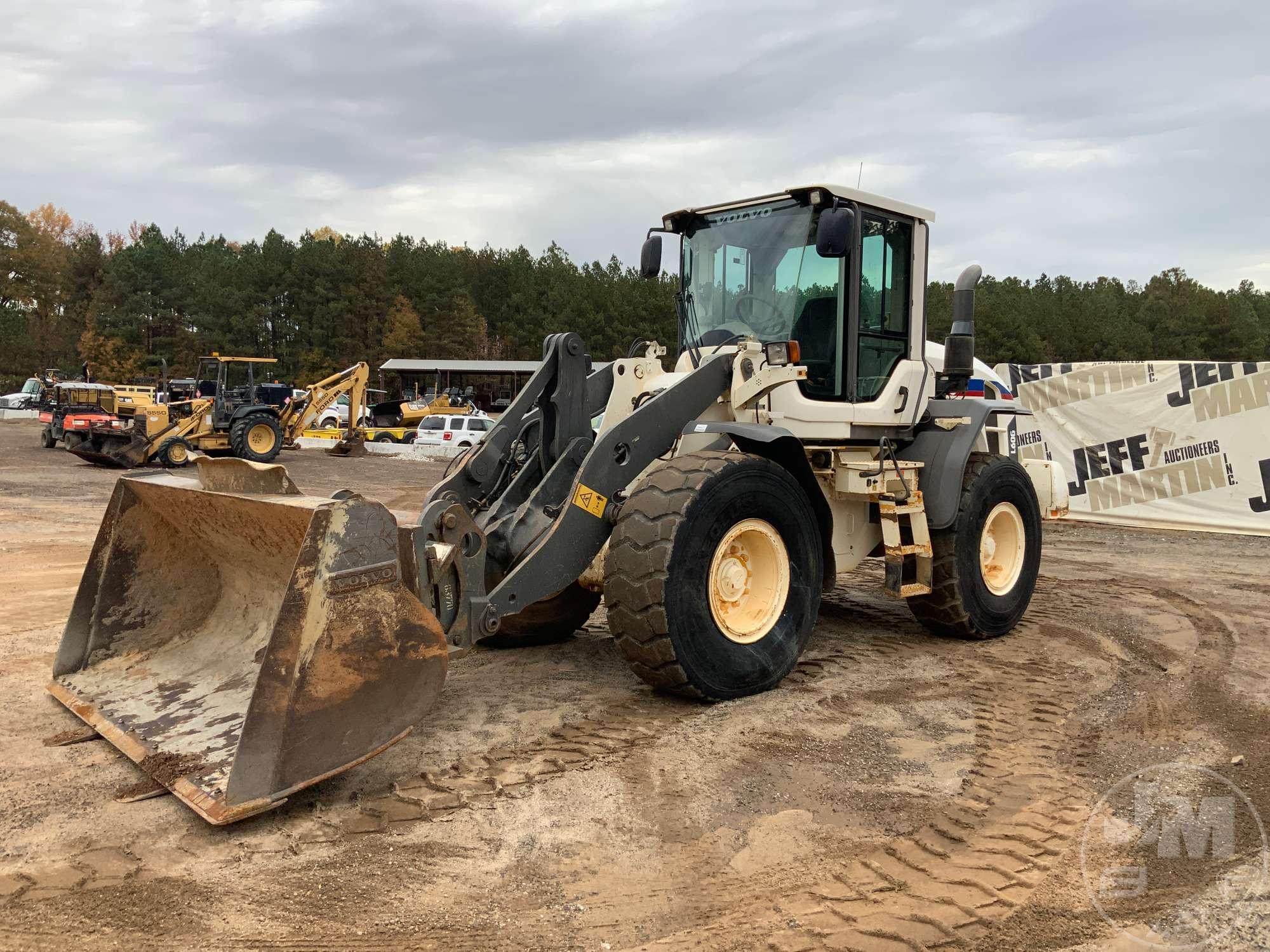 2012 VOLVO L60G WHEEL LOADER SN: L60G001125