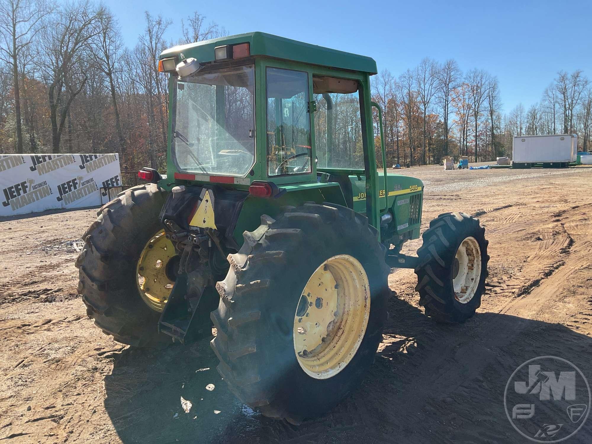 JOHN DEERE 5410 4X4 TRACTOR SN: LVSG065009761