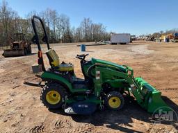 2017 JOHN DEERE 1025R 4X4 TRACTOR W/ LOADER SN: 1LV1025RTHH133741