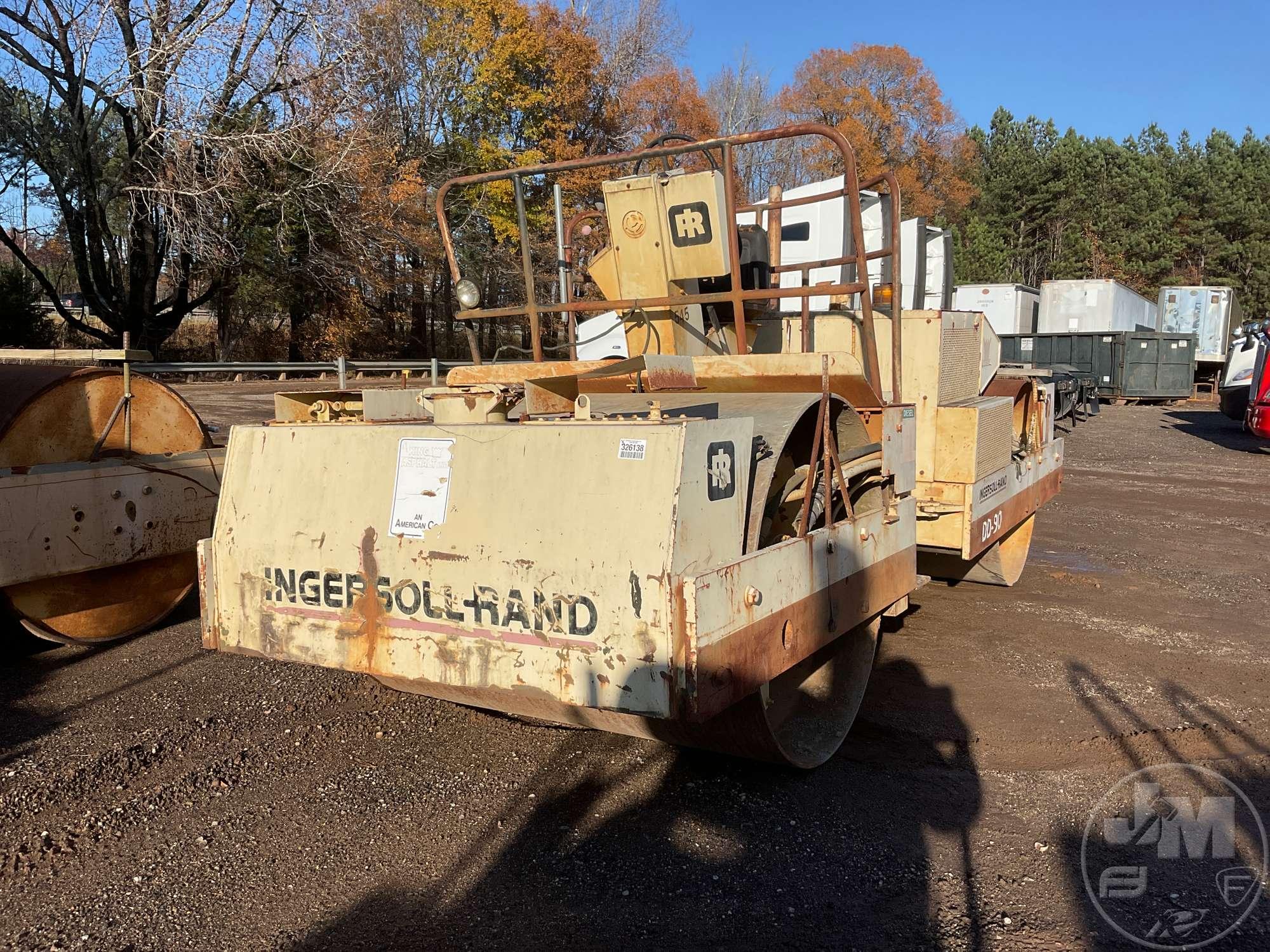 INGERSOLL RAND DD90 TANDEM DRUM VIBRATOR ROLLER