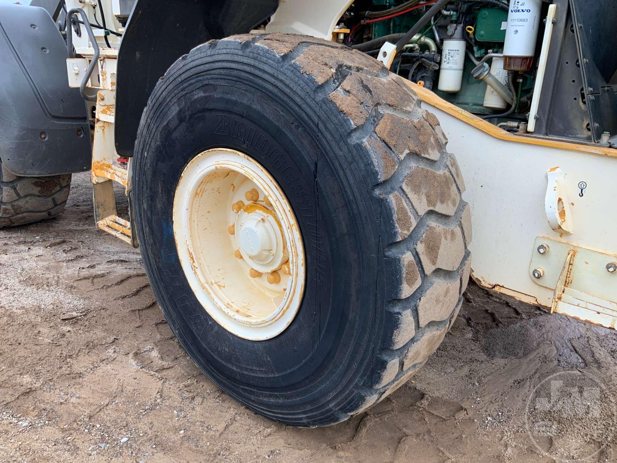 2012 VOLVO L60G WHEEL LOADER SN: L60G001125