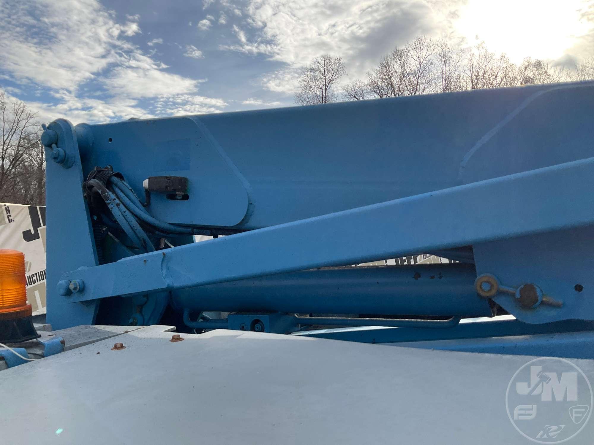 1999 GENIE Z-34/22 4X4 34' ARTICULATED BOOM LIFT SN: 1641