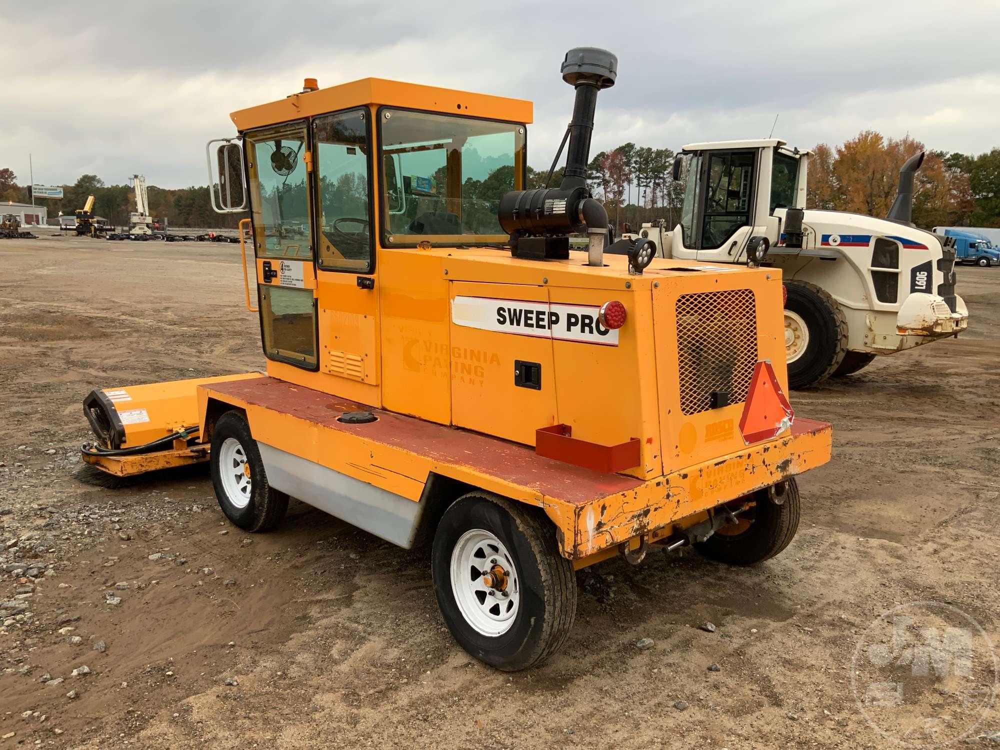 2011 ROSCO SWEEP PRO 4890 SN: 71660 SWEEPER