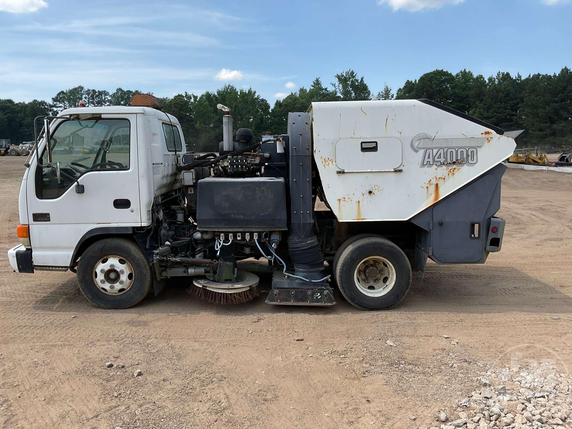 2002 GMC W4500 VIN: J8DC4B14427001322 SINGLE AXLE SWEEPER TRUCK