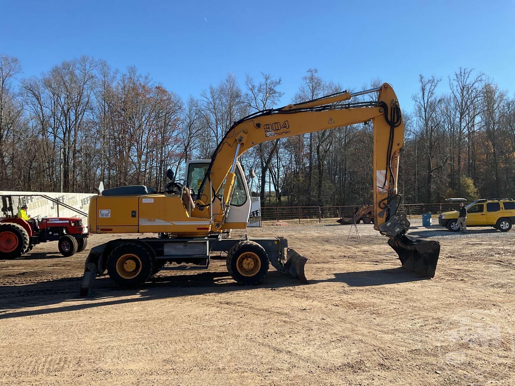 2007 LIEBHERR A904C MOBILE EXCAVATOR SN: WLHZ0441CZK027986