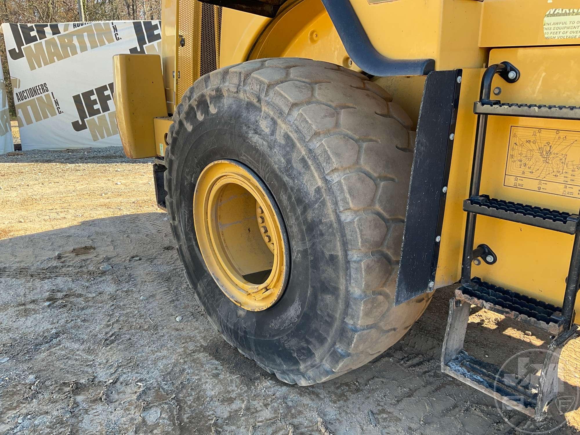 2011 CATERPILLAR 972H WHEEL LOADER SN: CAT0972HHA7D00997