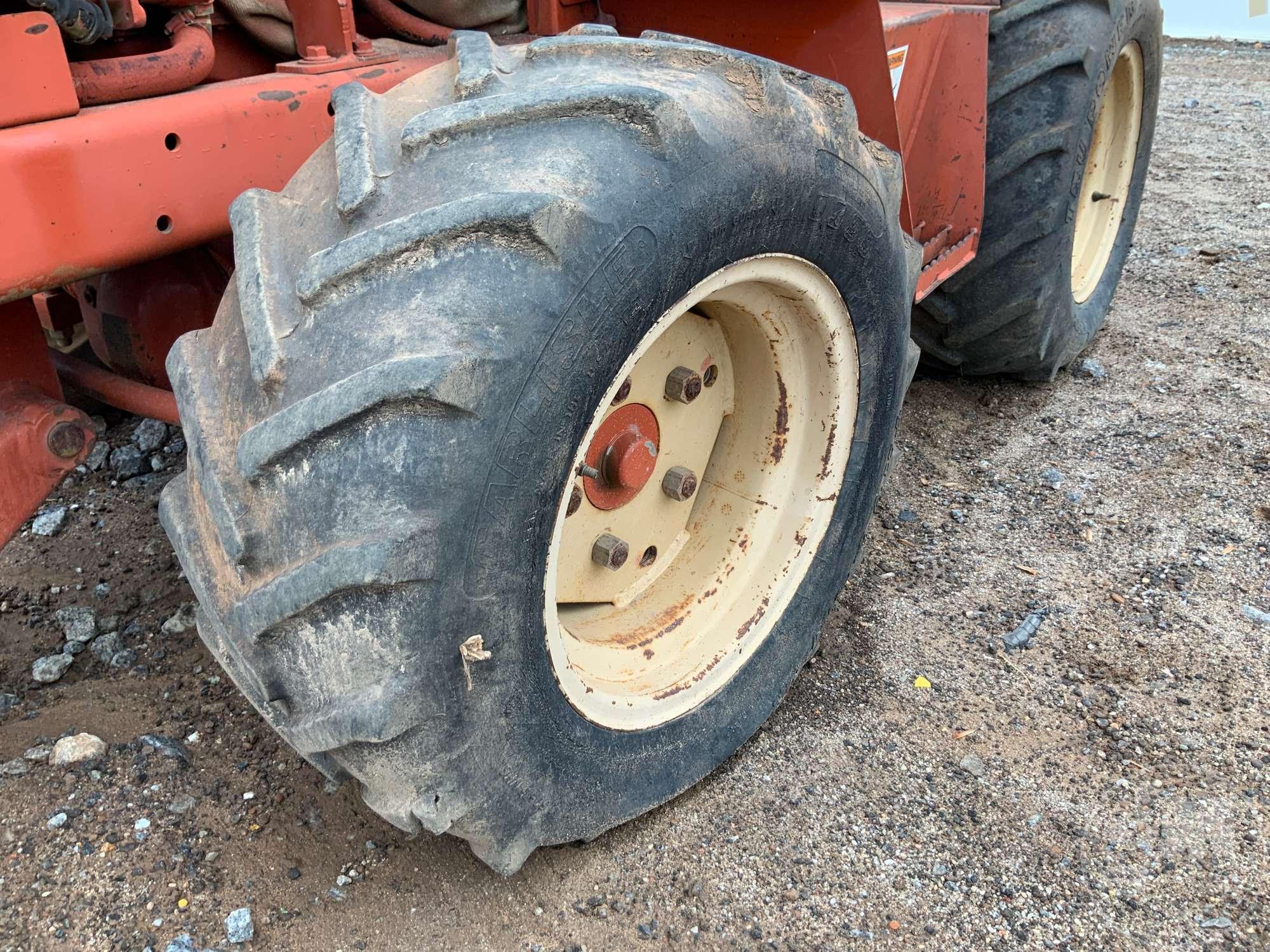 2004 DITCH WITCH 3610DD TRENCHER SN: 3Y0273