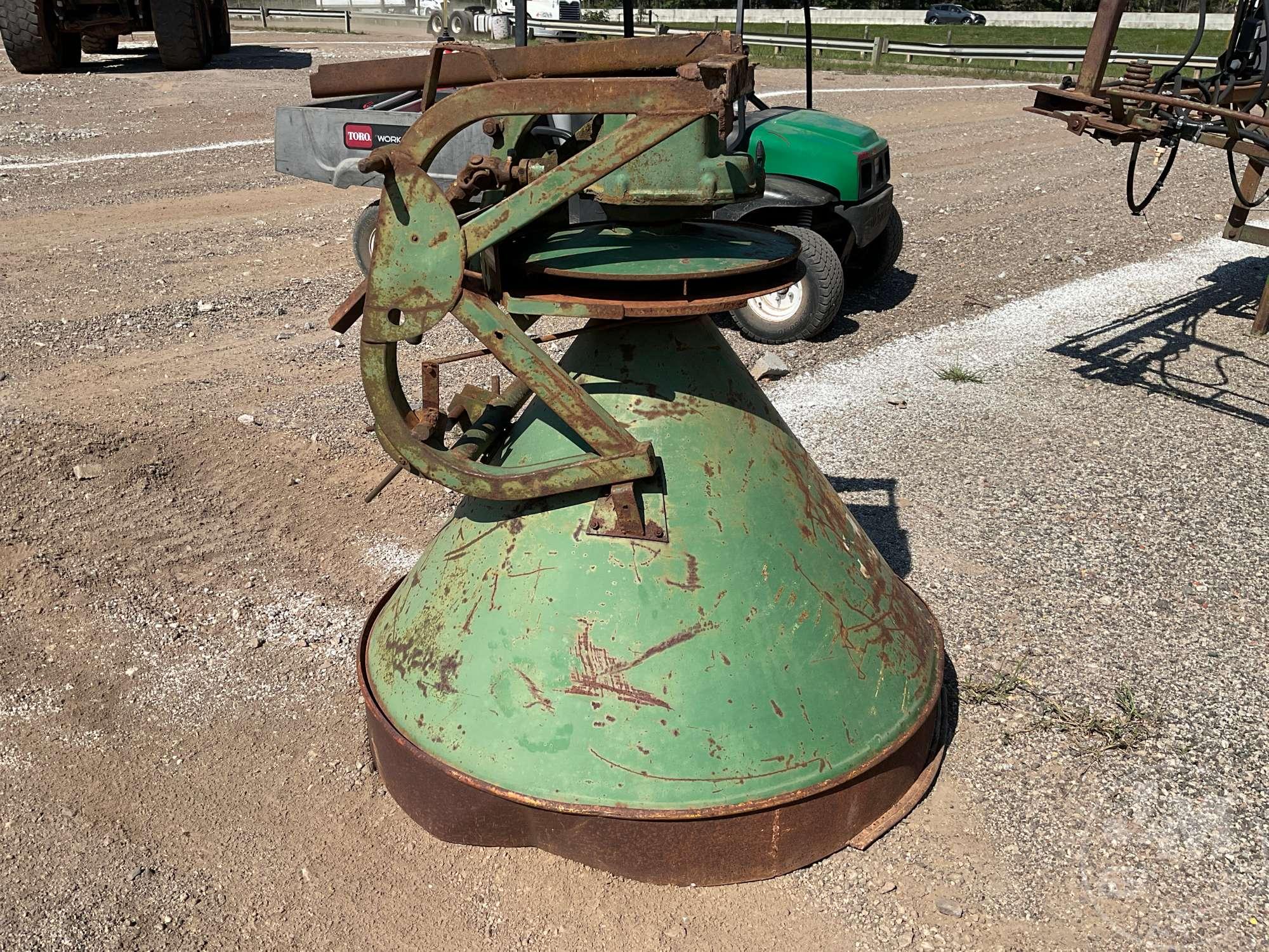 JOHN DEERE C380 SPIN SPREADER