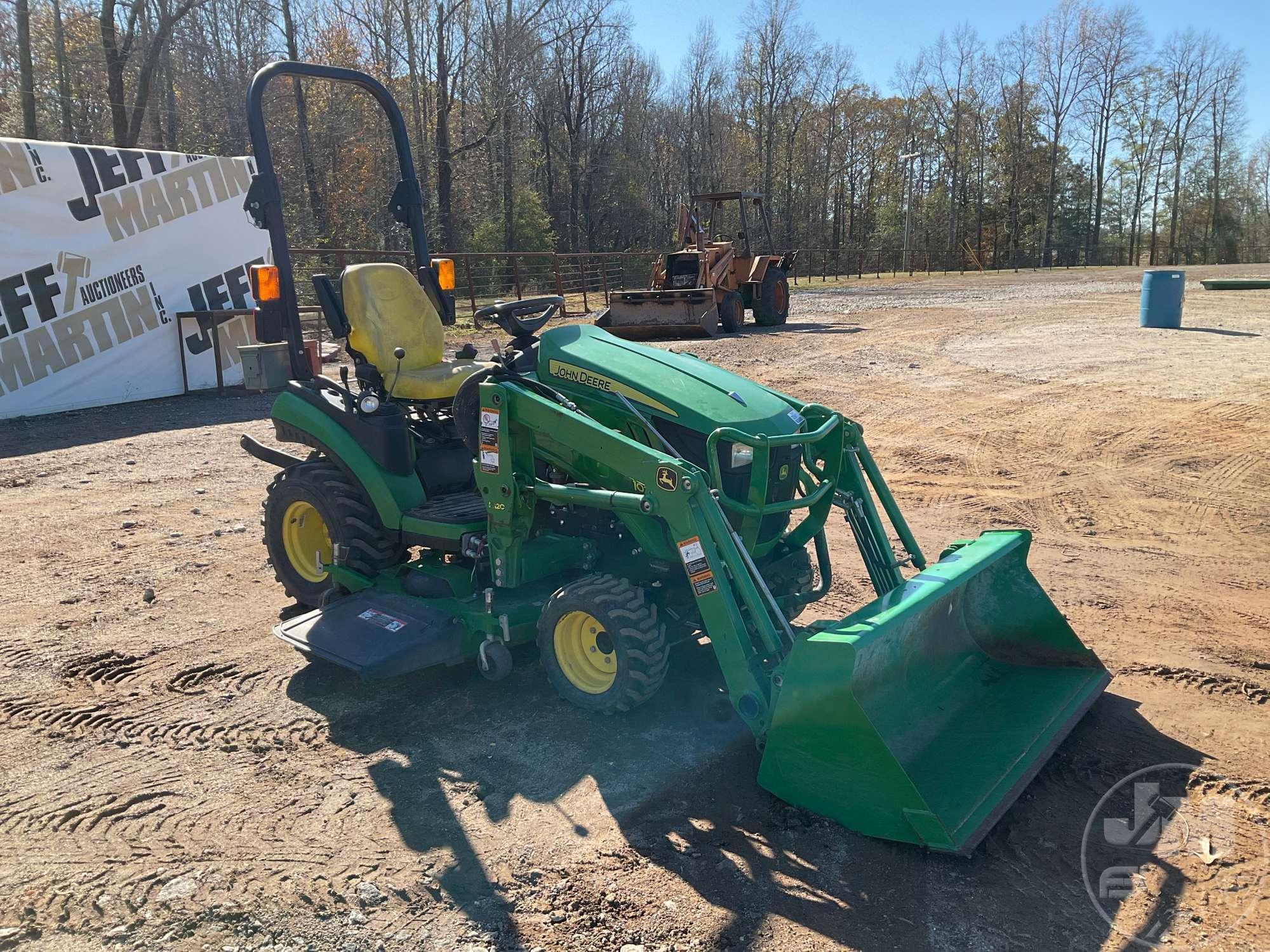 2017 JOHN DEERE 1025R 4X4 TRACTOR W/ LOADER SN: 1LV1025RTHH133741