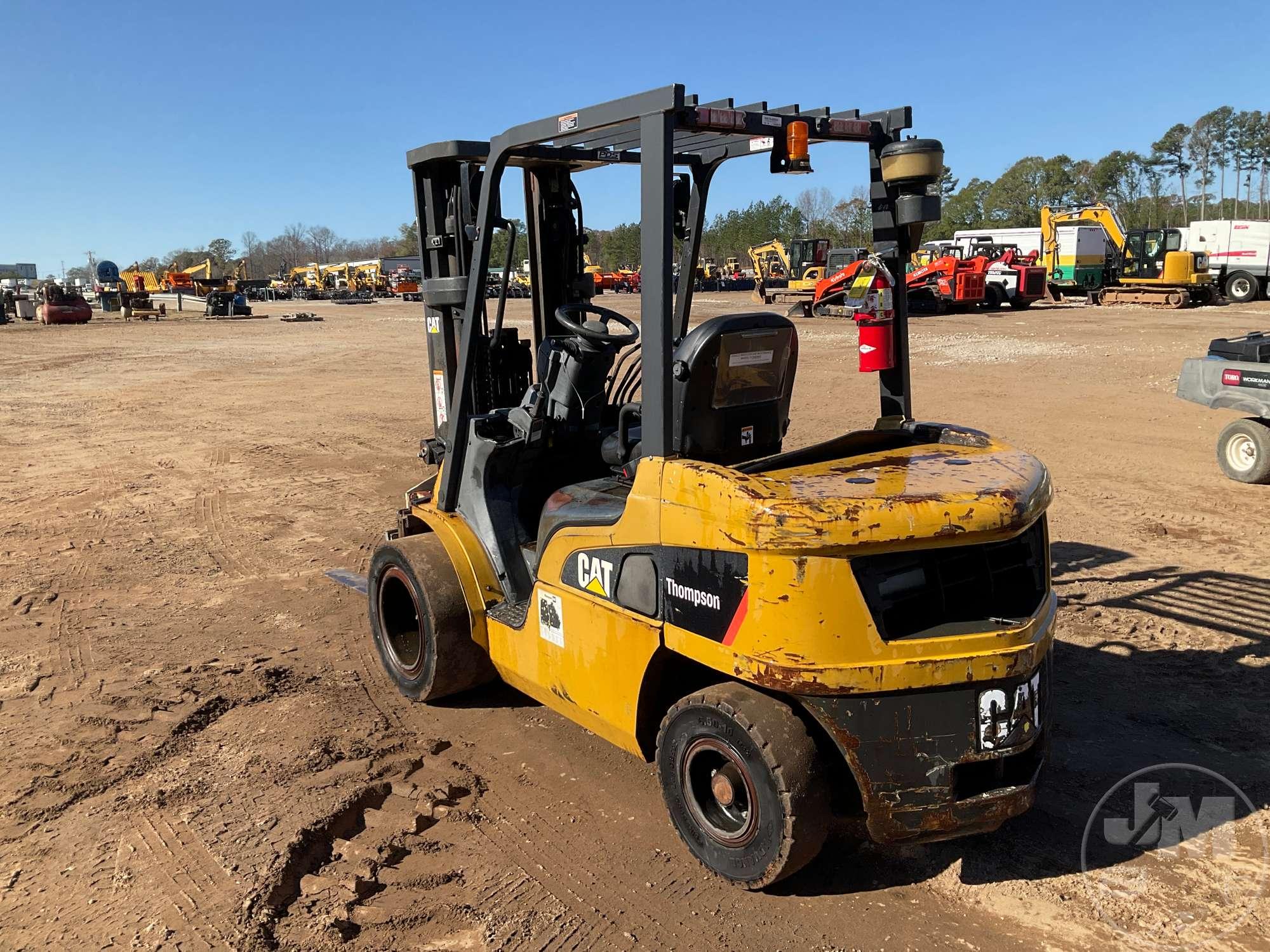 2013 CATERPILLAR 2PD6000 PNEUMATIC TIRE FORKLIFT SN: AT14E31624