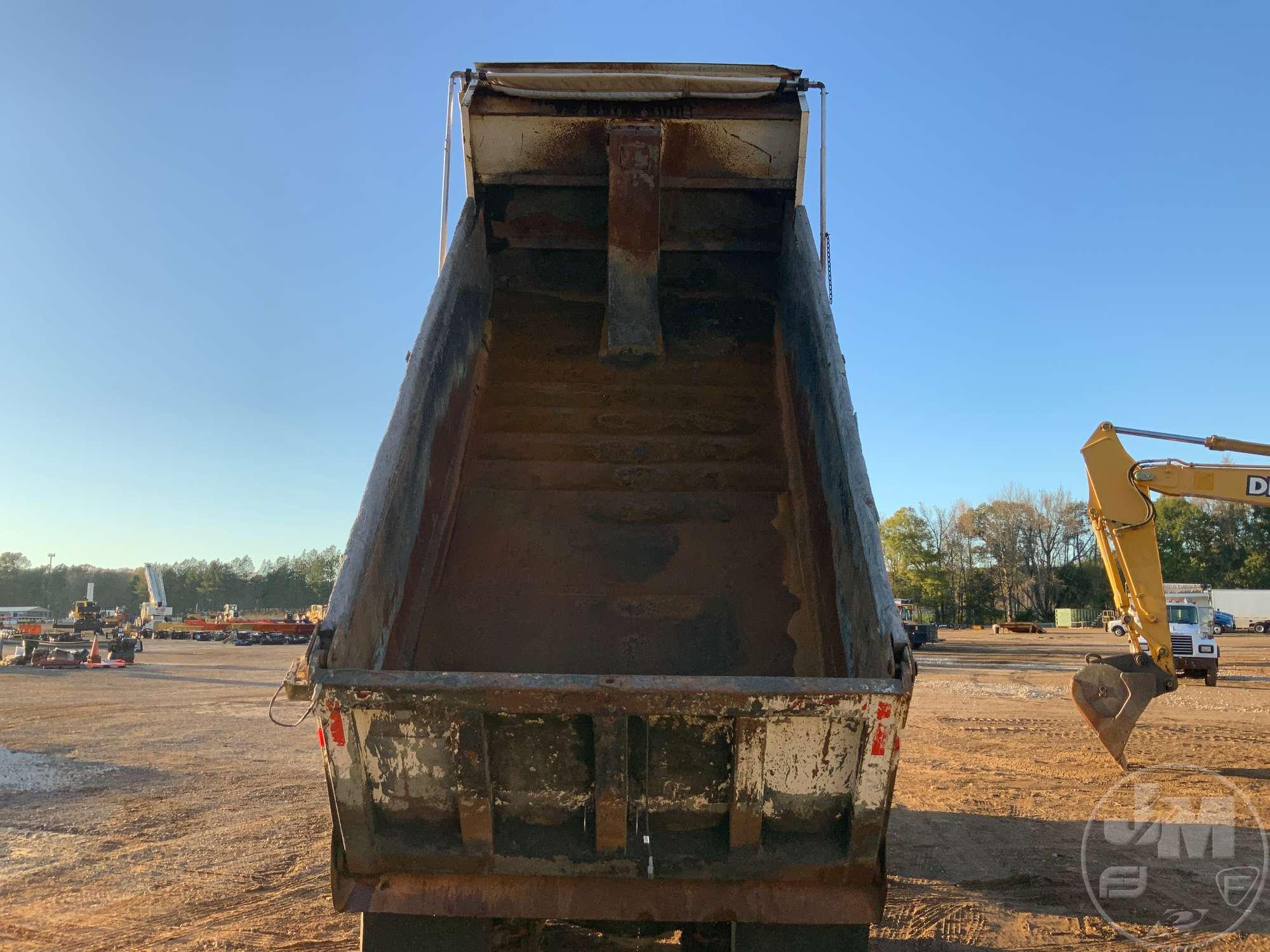 1998 MACK RD690S TANDEM AXLE DUMP TRUCK VIN: 1M2P264C4WM025111