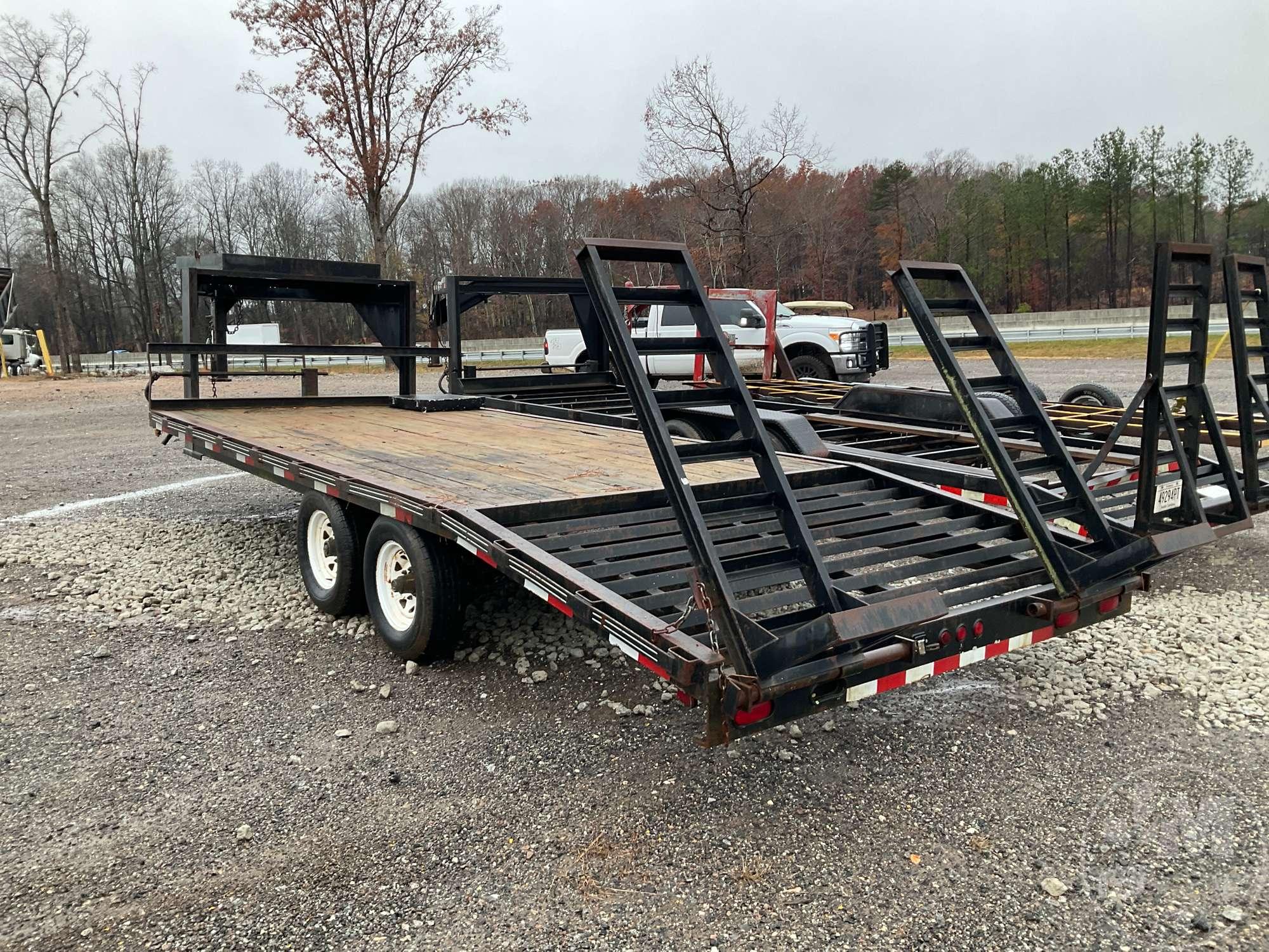 2005 CAROLINA  20' FLATBED TRAILER