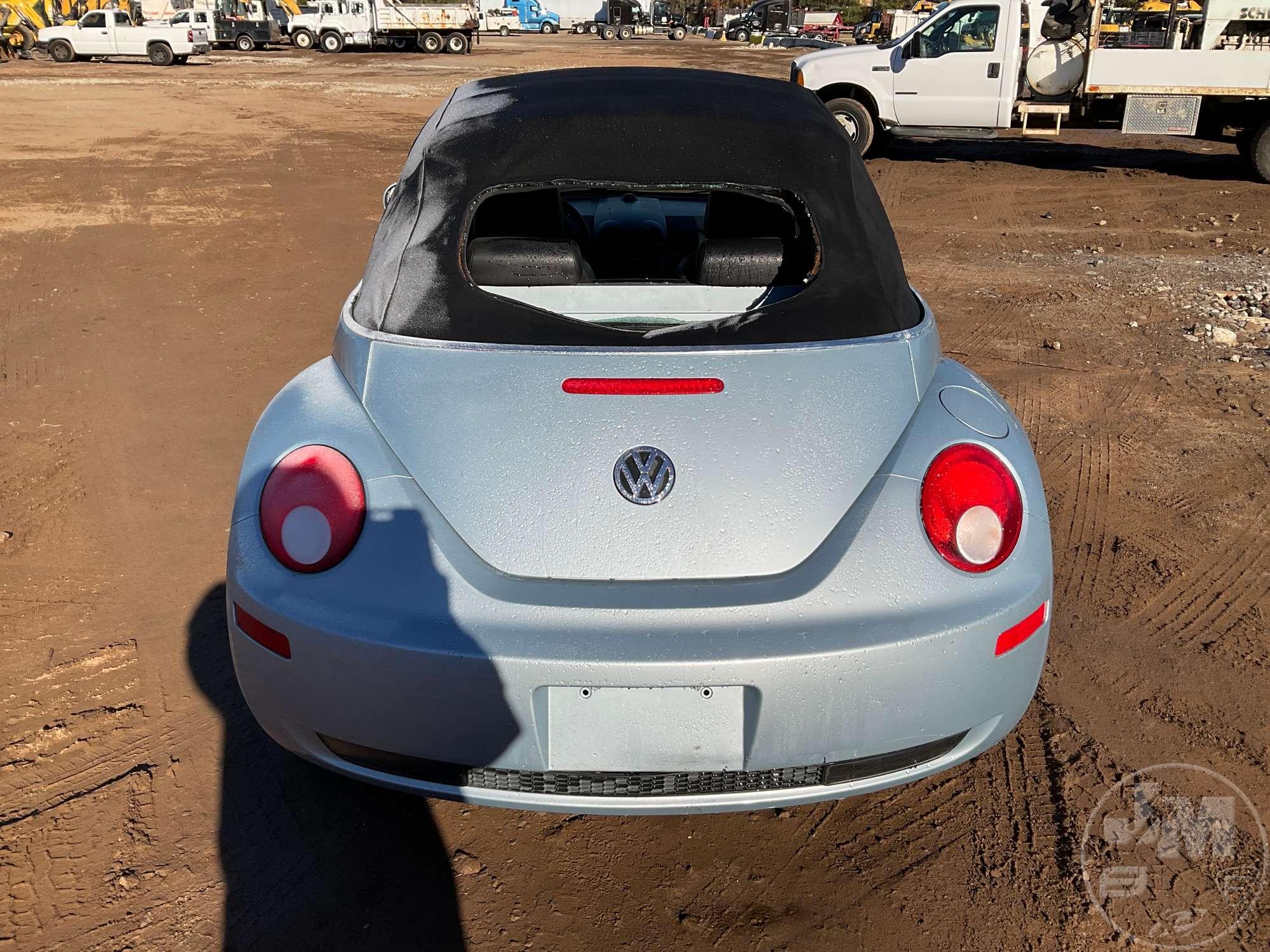 2009 VOLKSWAGEN BEETLE VIN: 3VWRF31Y39M402176