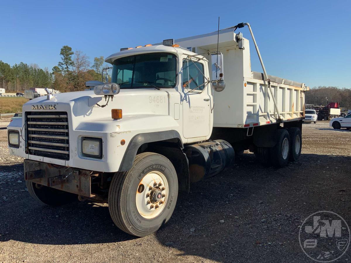 1998 MACK RD VIN: 1M2P264C1WM025423 T/A DUMP TRUCK