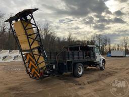 2008 INTERNATIONAL 4200 VIN: 1HTMPAFM28H546148 SINGLE AXLE ATTENUATOR TRUCK